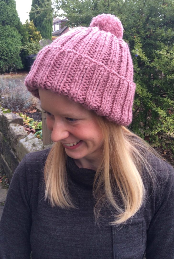 ladies bobble hat knitting pattern