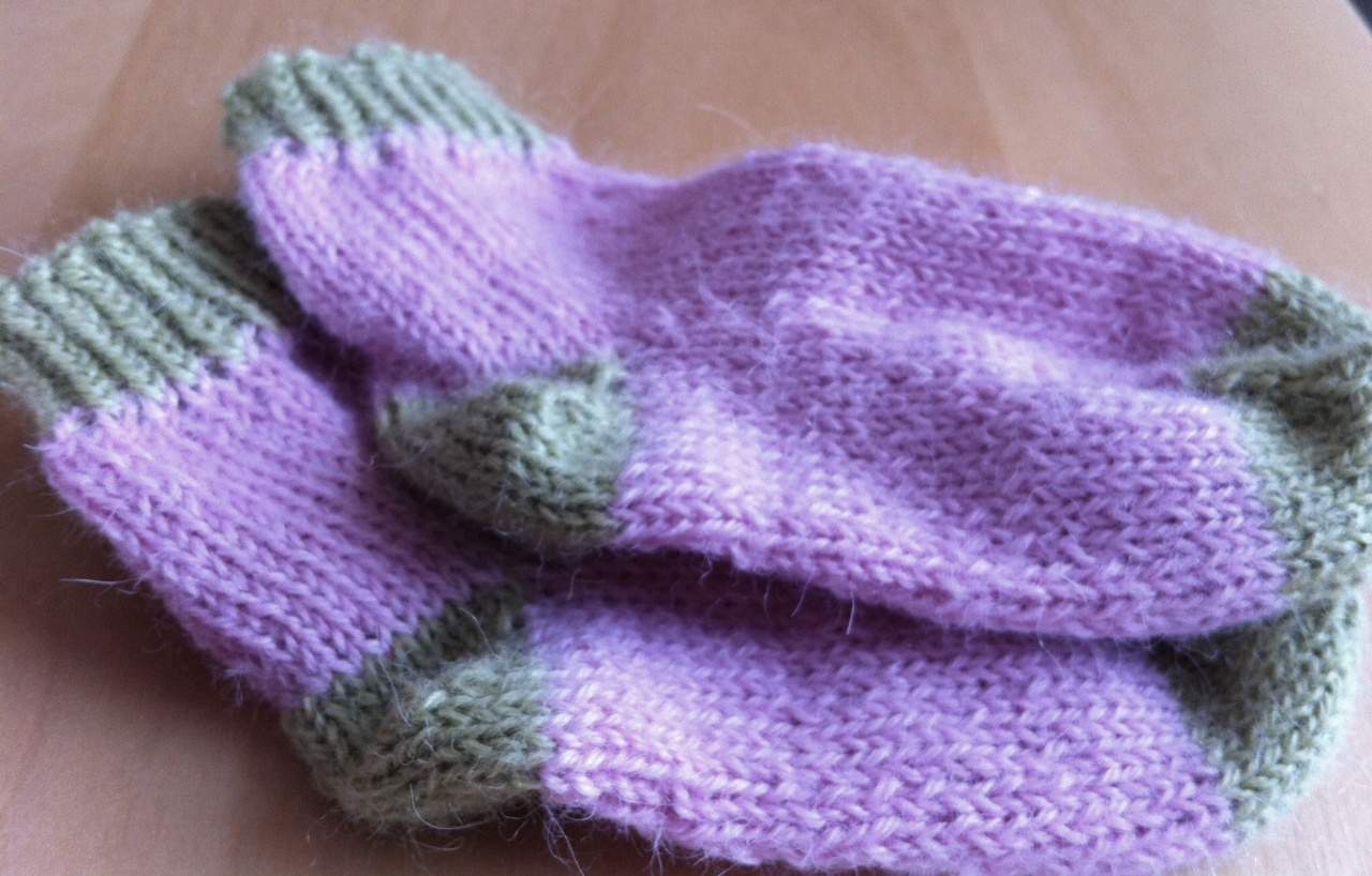 Baby Socks Pattern Knitting Two Tone Toe Up Ba Socks Knit For Victory