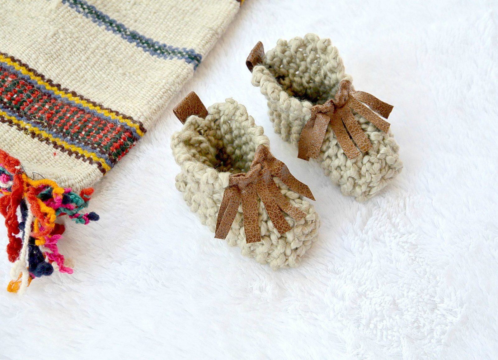 Basic Baby Booties Knitting Pattern Beginner Knit Ba Booties Moccasins Mama In A Stitch