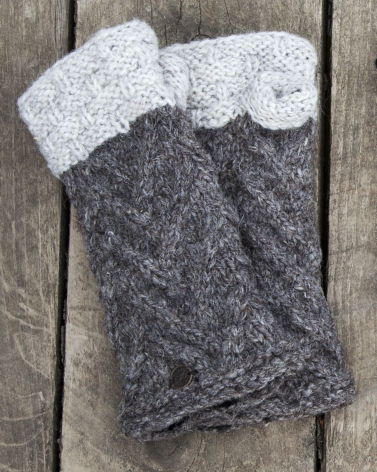 Basket Weave Knit Pattern Fleece Lined Wristwarmer V Knit Marl Brown