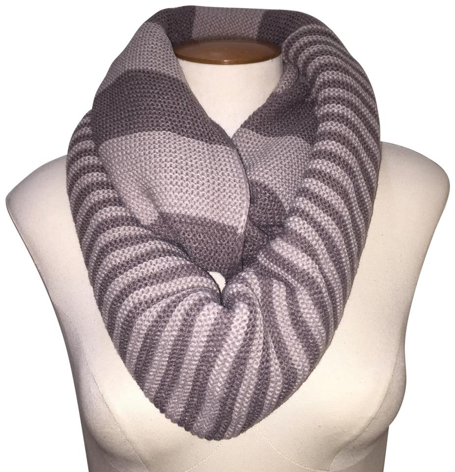 Chunky Knit Infinity Scarf Pattern Taupe Gray Chunky Two Tone Colorblock Knit Infinity Taupegray Scarfwrap 48 Off Retail