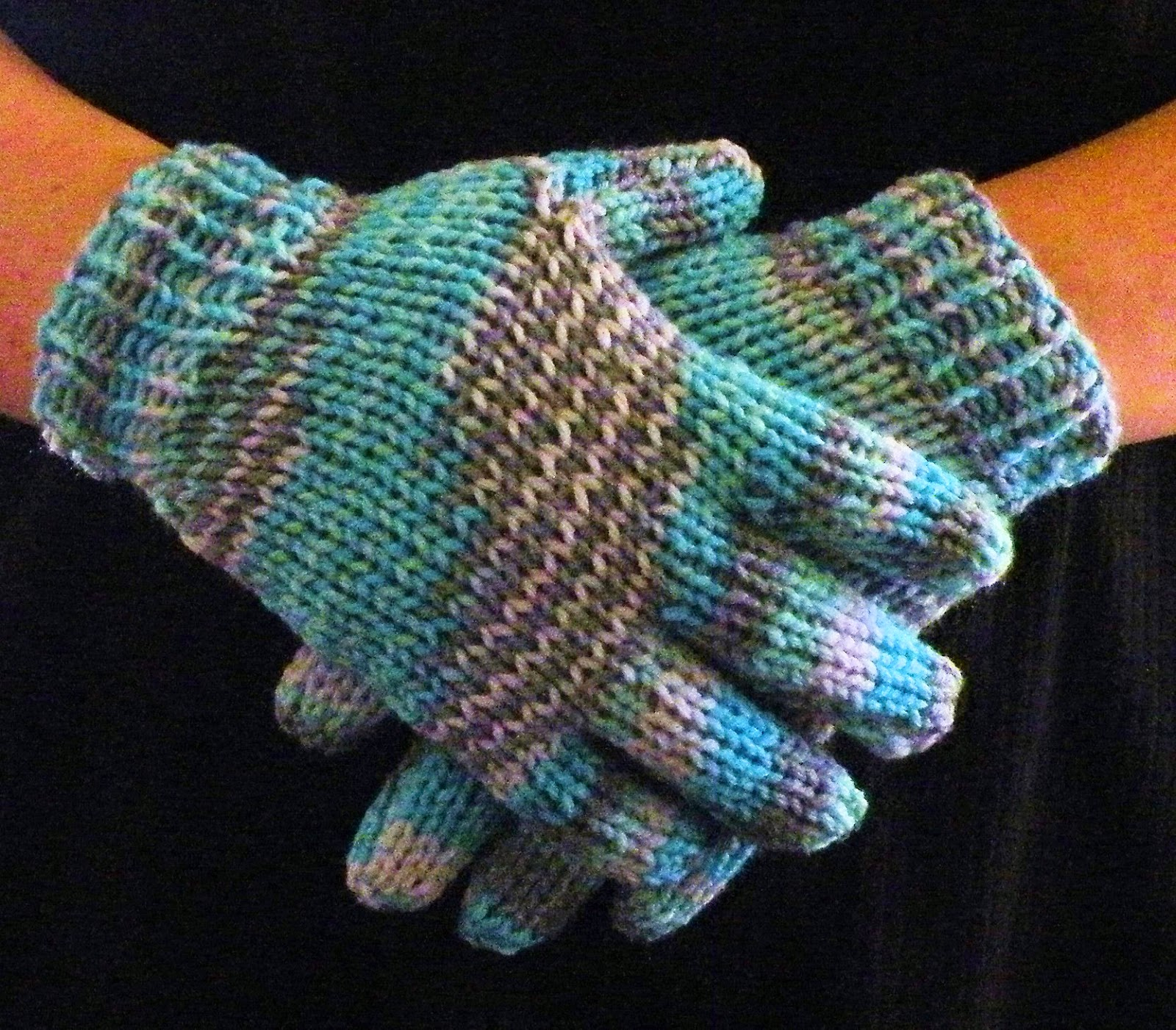 Circular Loom Knitting Patterns The Loom Muse How To Loom Knit Gloves Round Loom
