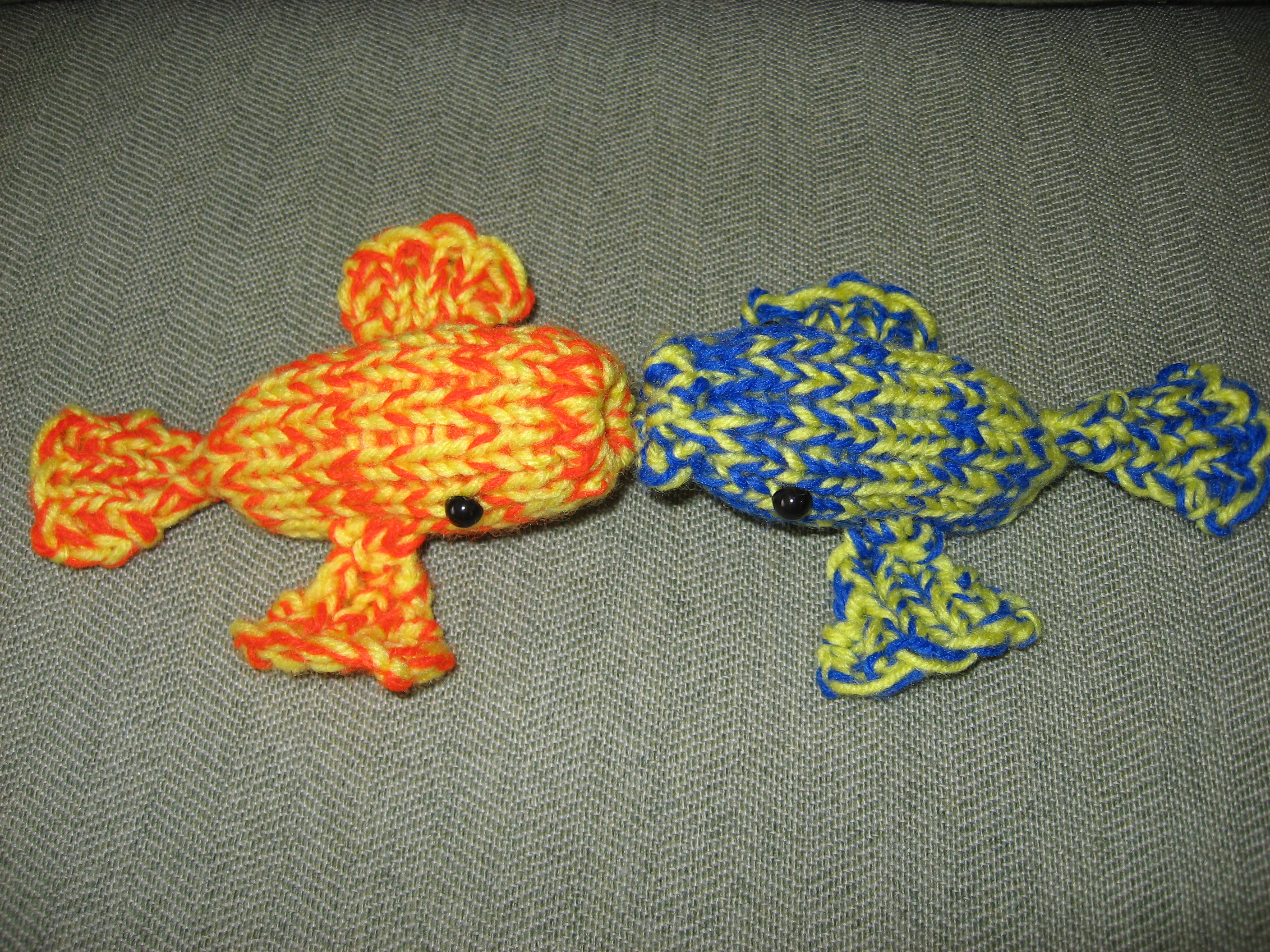 Fish Knitting Pattern Free Free Loom Knit Patterns Guppygirl