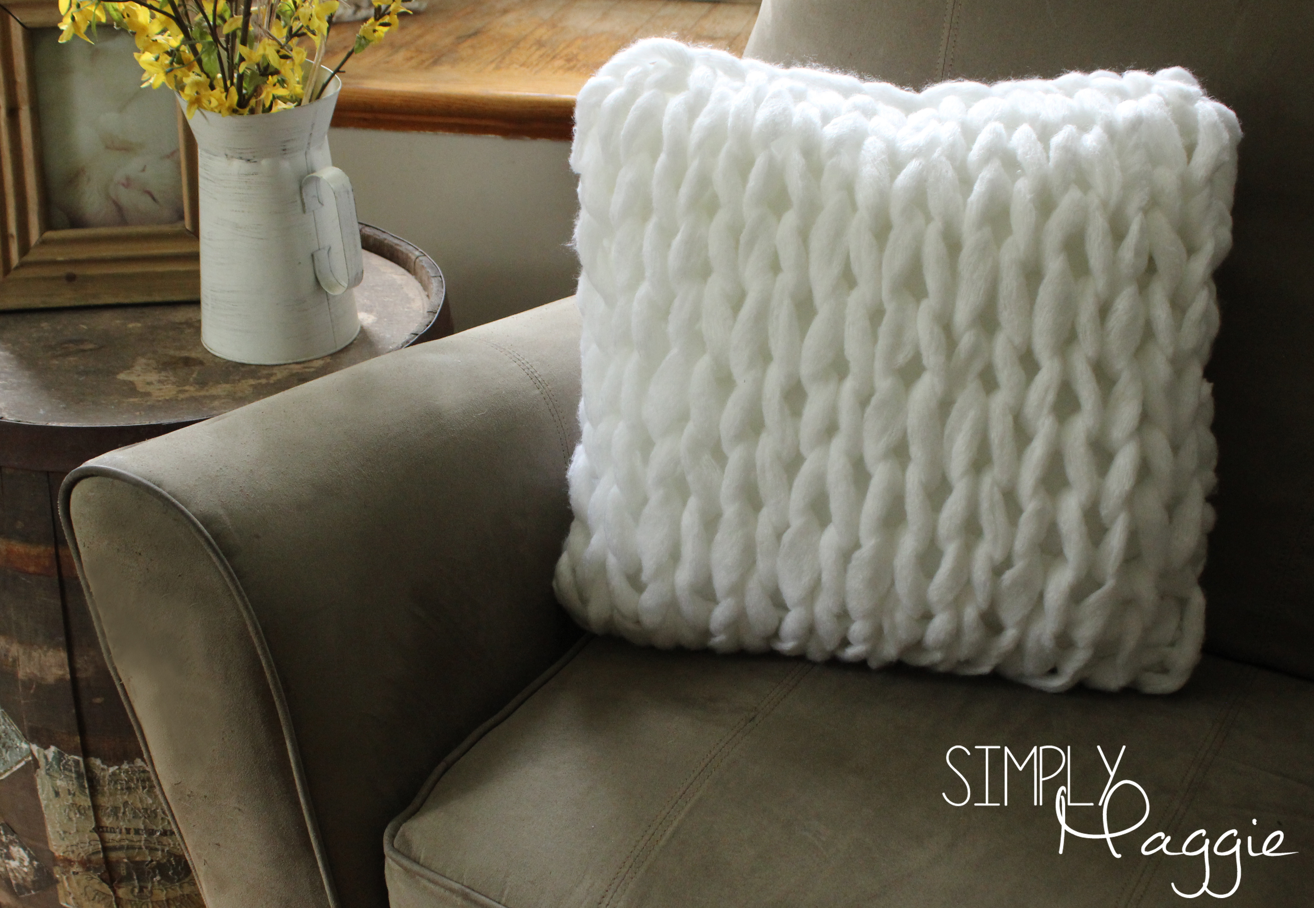 Free Cushion Cover Knitting Pattern One Hour Arm Knit Pillow Pattern Simply Maggie Simplymaggie