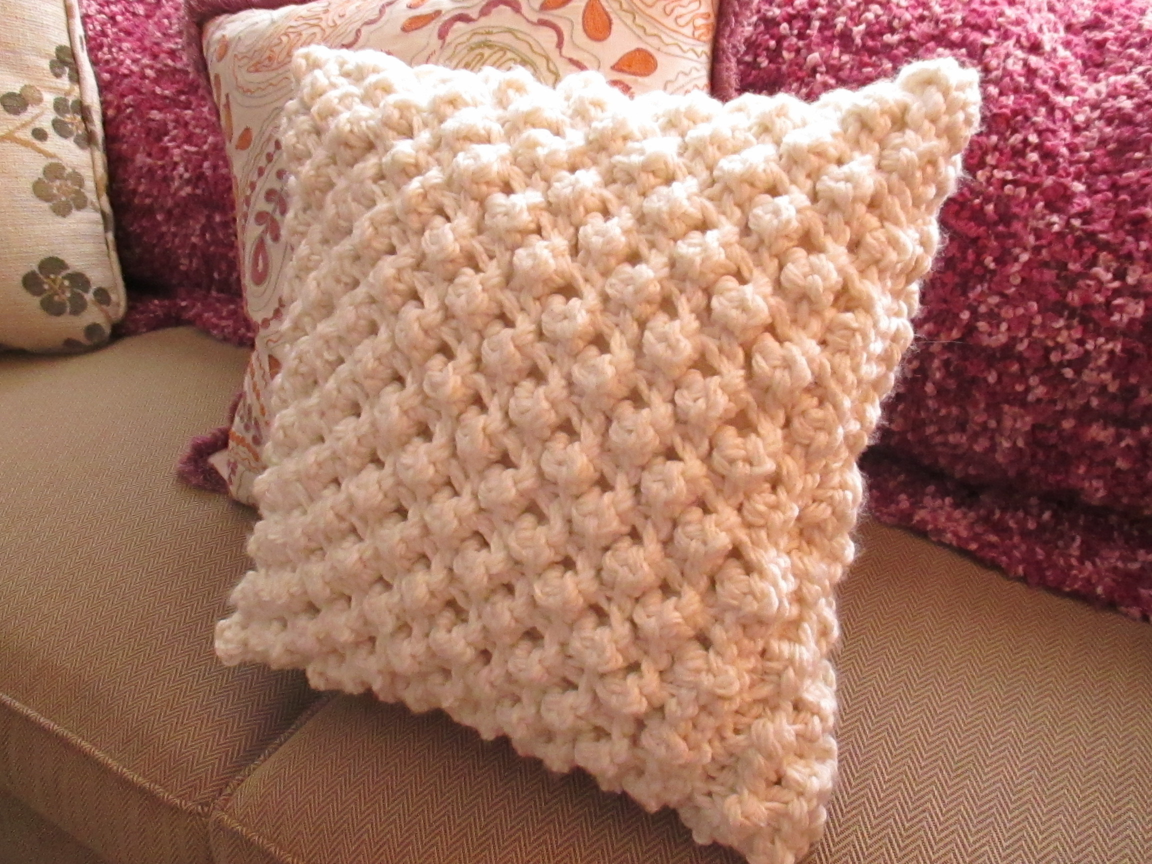 Free Cushion Knitting Patterns Popcorn Knit Pillow Cover How To Stitch A Knit Or Crochet Cushion