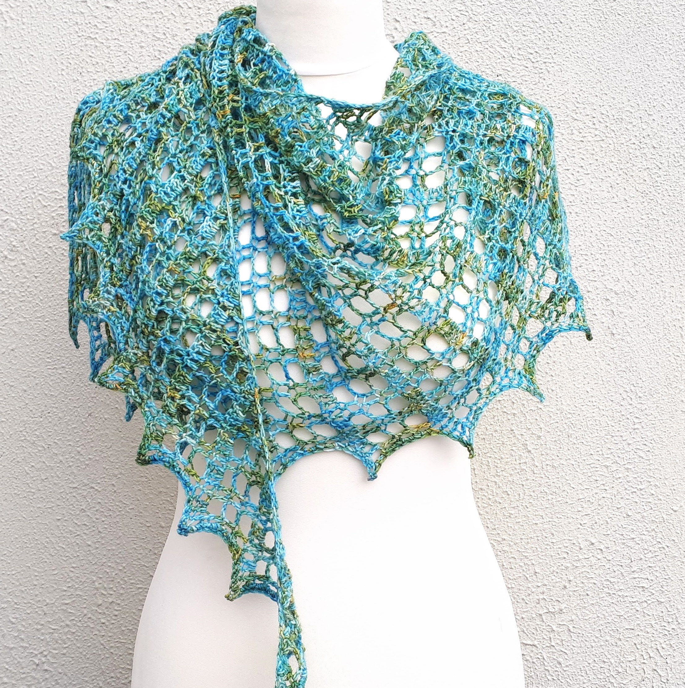 Free Easy Knit Lace Shawl Pattern Flora Shawl One Skein Free Crochet Pattern Annie Design Crochet