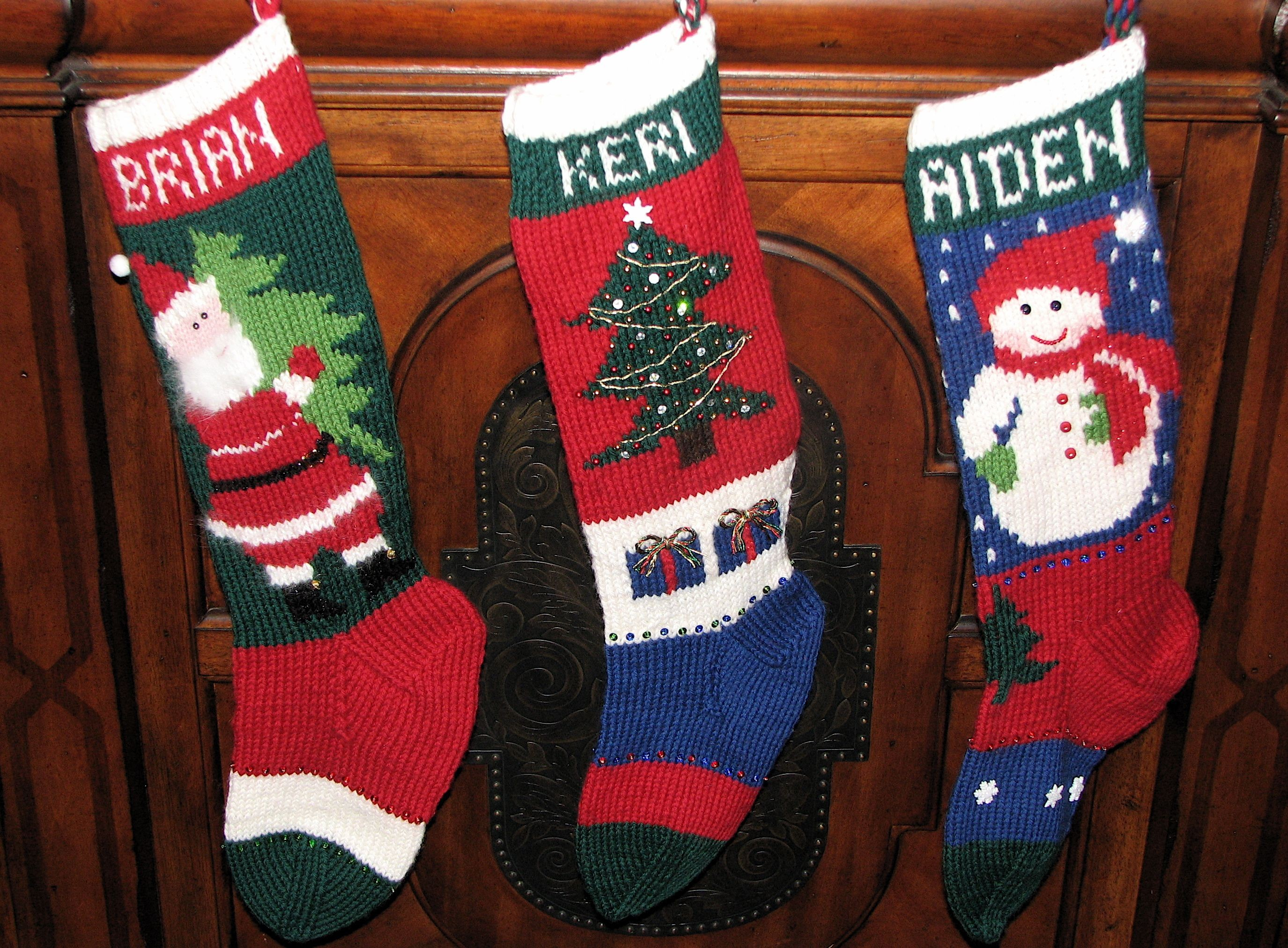 Free Knit Christmas Stocking Pattern Pleasurable Vintage Knitted Christmas Stocking Patterns Sweetlooking