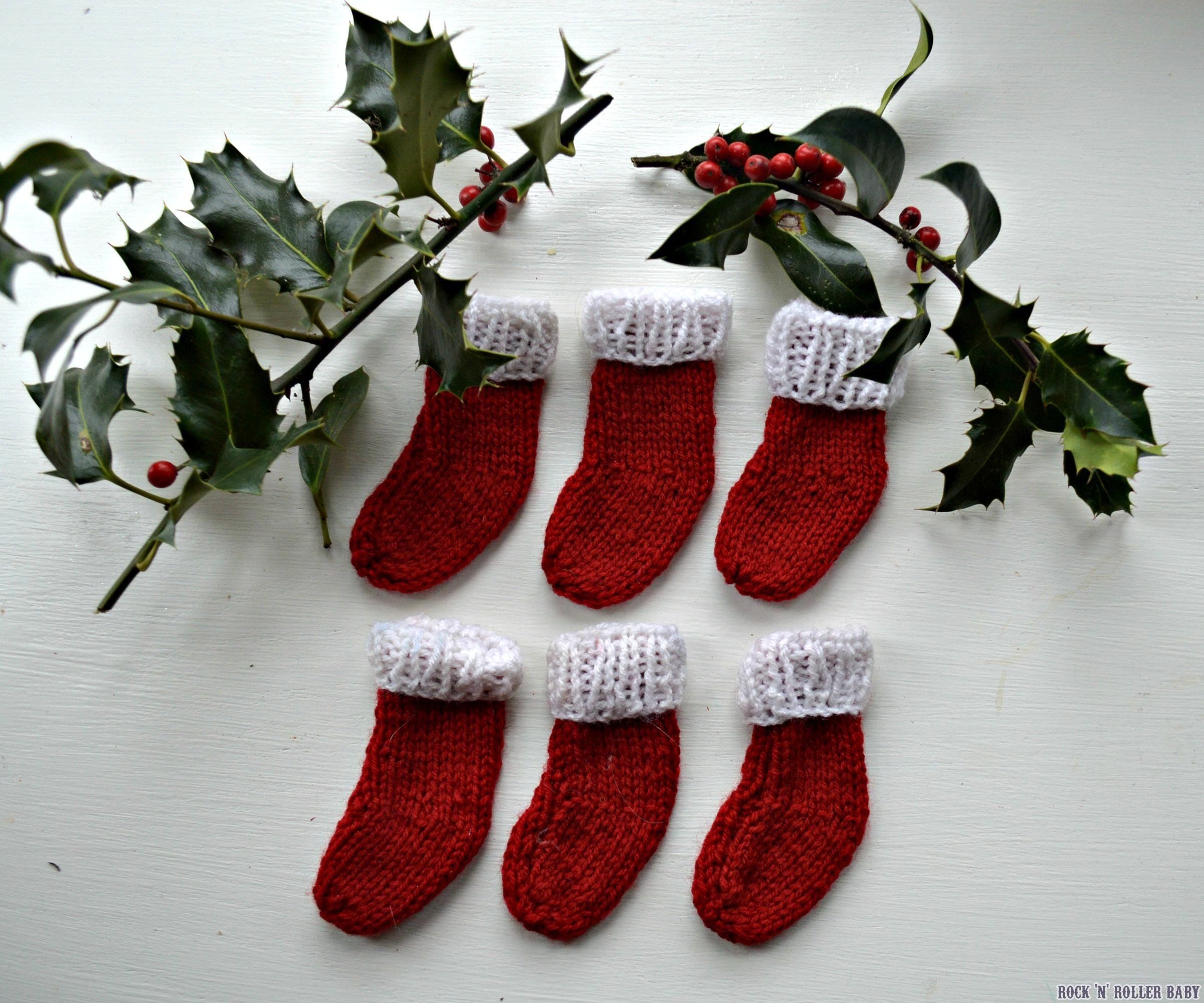 Free Knitted Christmas Tree Decorations Patterns Mini Christmas Stockings Free Knitting Pattern Rocknrollerba