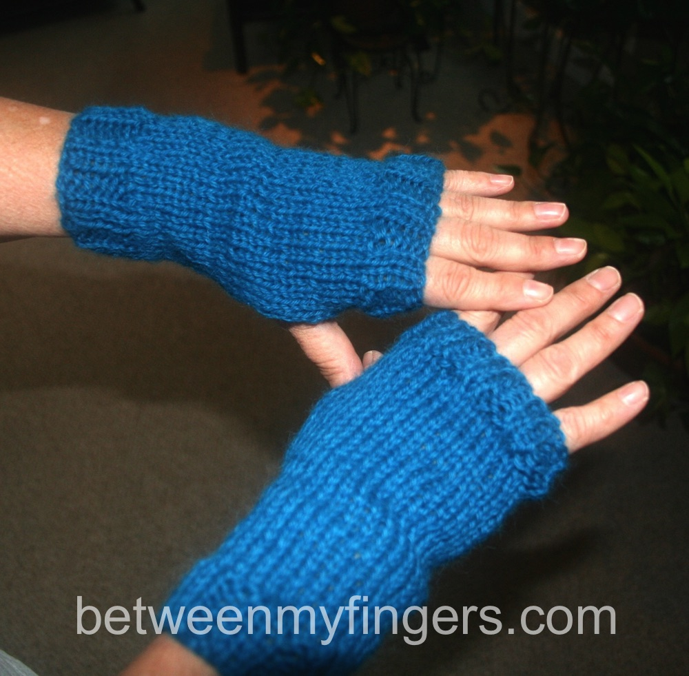 Free Knitted Glove Patterns Worlds Easiest Fingerless Gloves Free Knitting Pattern Between