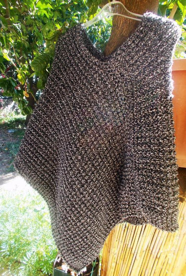 Free Knitting Pattern For A Poncho Modern Stylish Poncho Knitting Patterns Kits