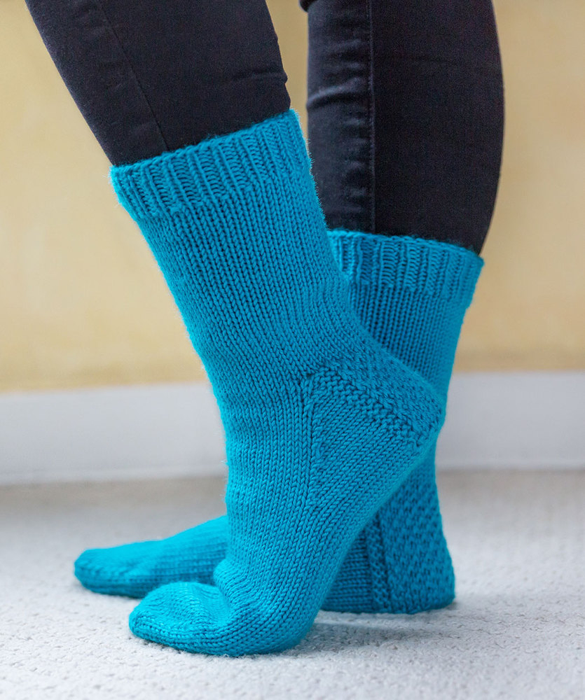Free Knitting Patterns For Socks On Four Needles My First Socks Red Heart