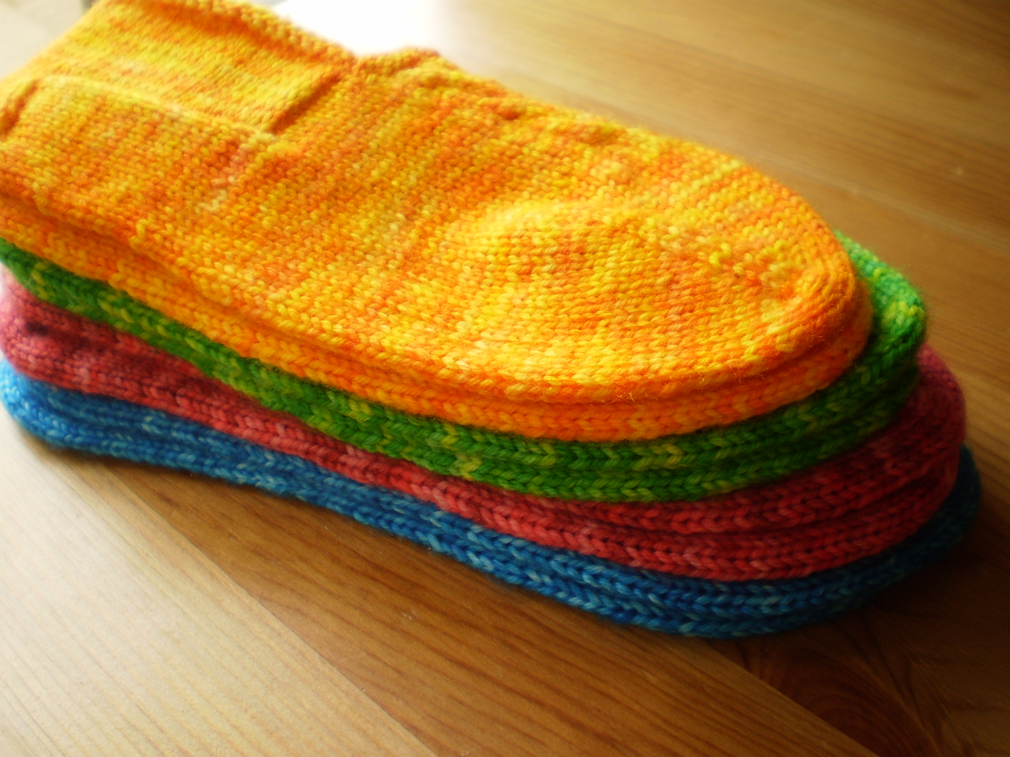 Free Knitting Patterns For Socks On Four Needles Pattern Spotlight Turkish Bed Socks On The Needles