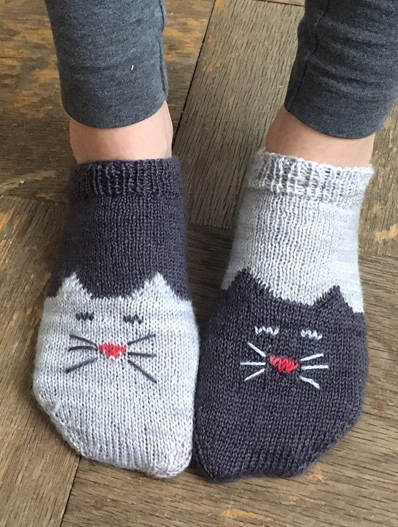 Free Knitting Patterns For Socks On Four Needles Socks Threadsnstitches