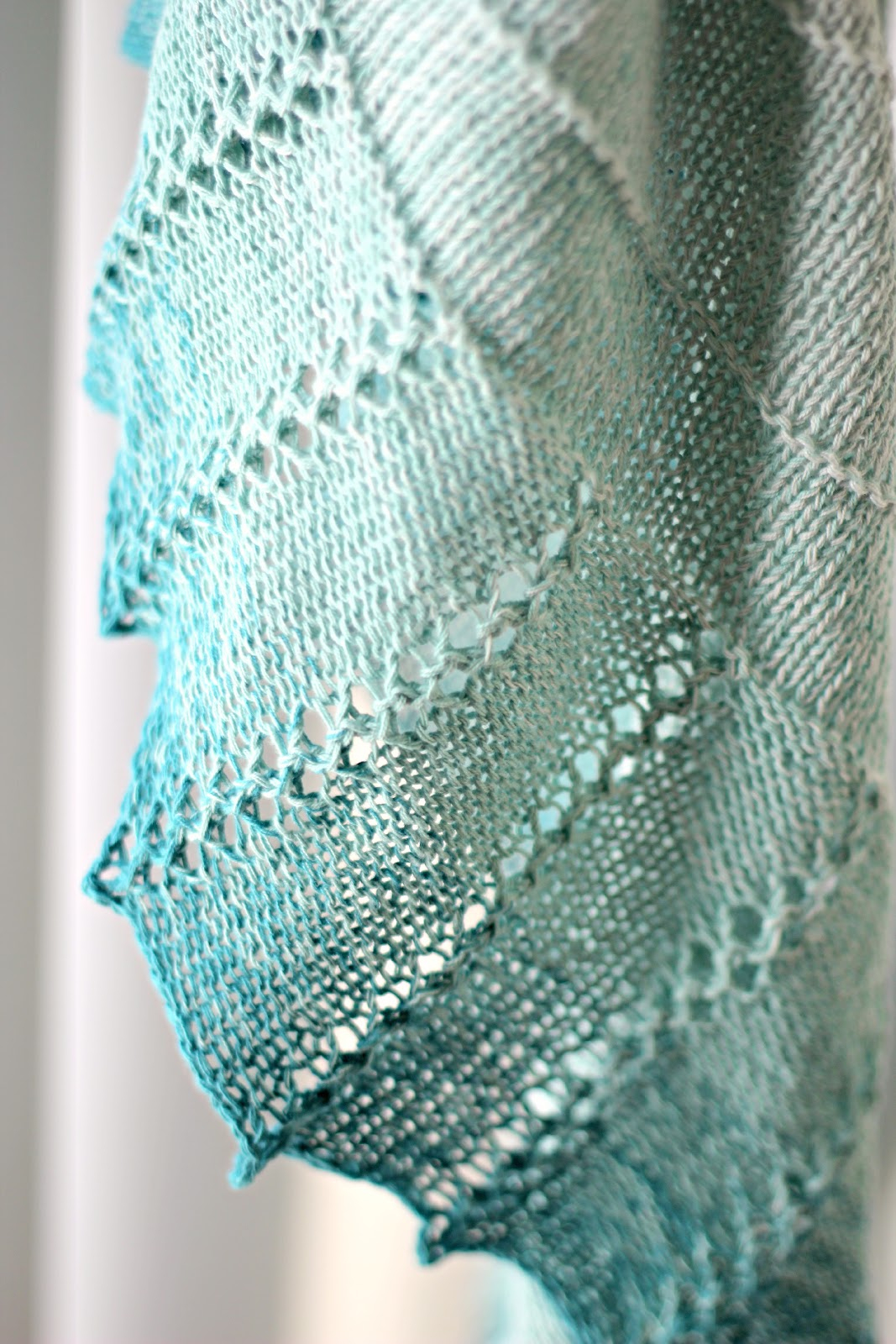 Free Patterns For Knitted Shawls Kgthreads Blog Spearmint Tea Shawl Free Pattern