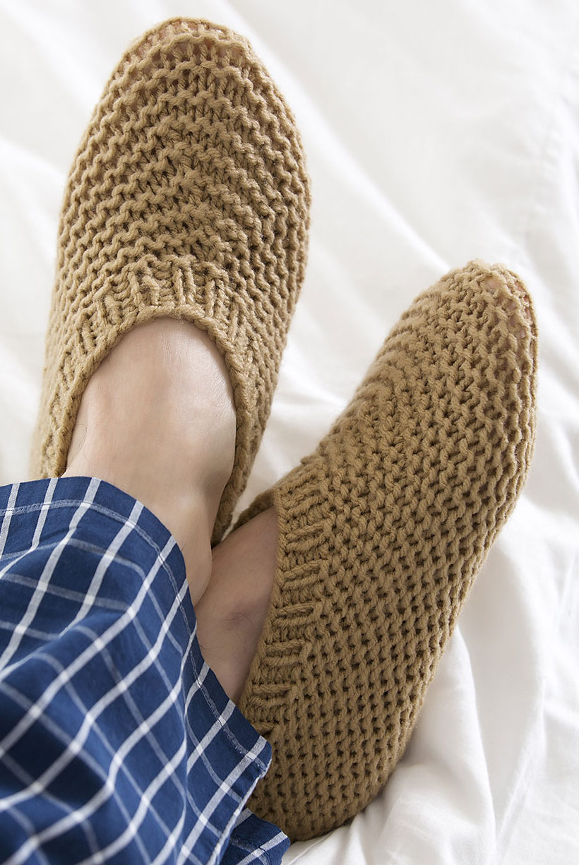 Free Patterns For Knitted Slippers Easy Slipper Knitting Patterns In The Loop Knitting
