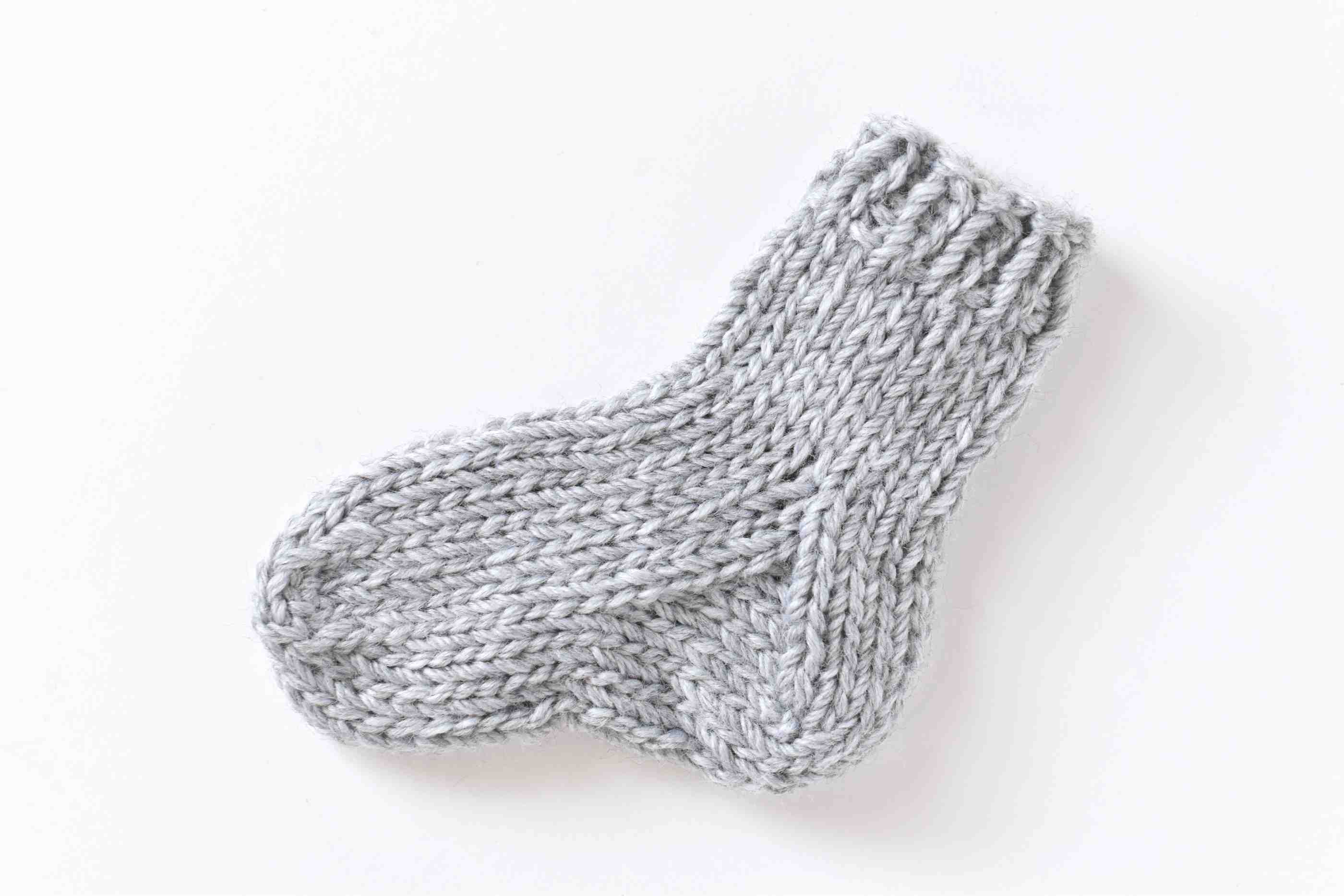 Free Two Needle Sock Knitting Patterns Knit A Small Sock With A Step Step Practice Pattern