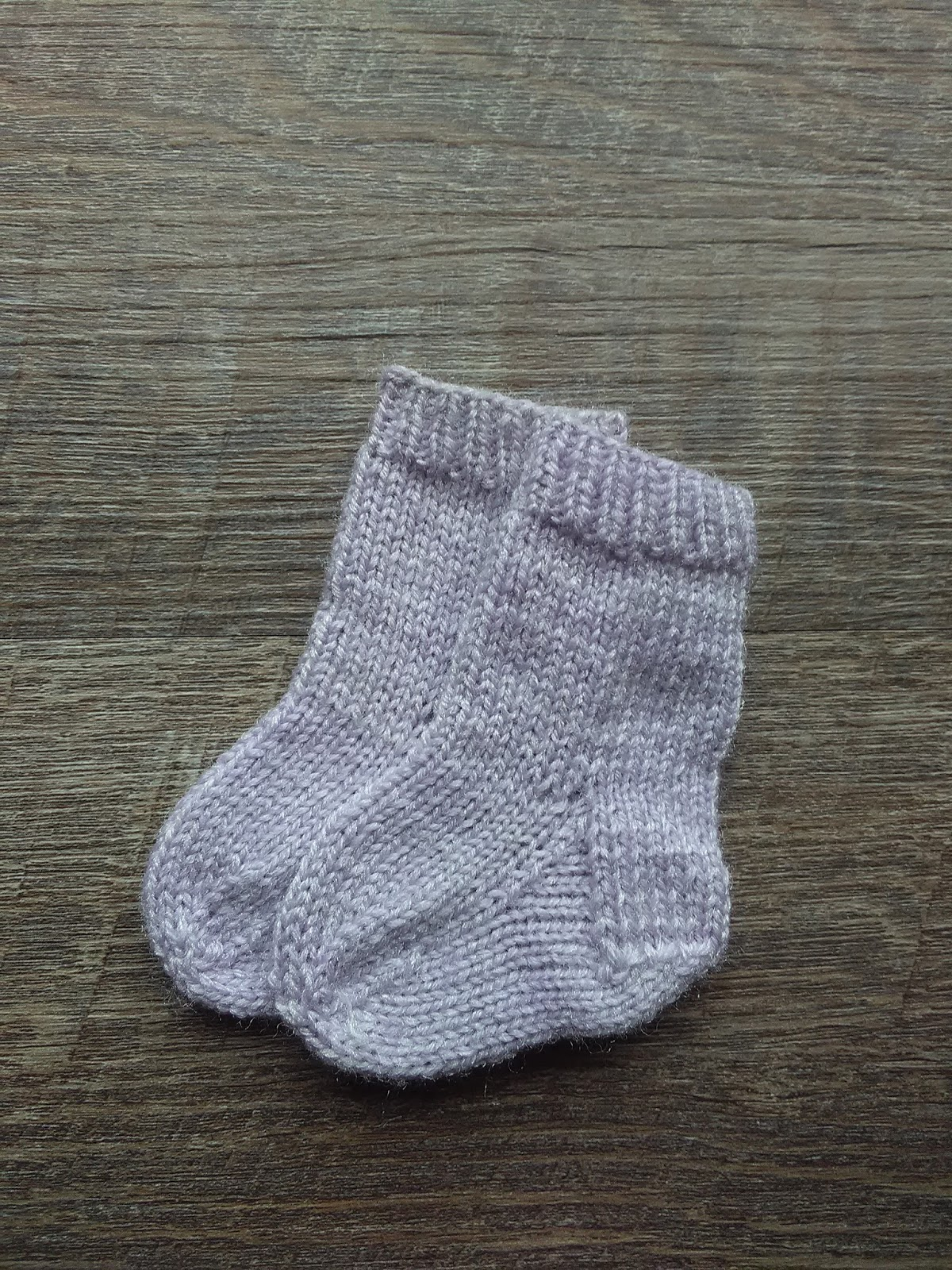 Free Two Needle Sock Knitting Patterns The Perfect Ba Sock Pattern Knits In Denine