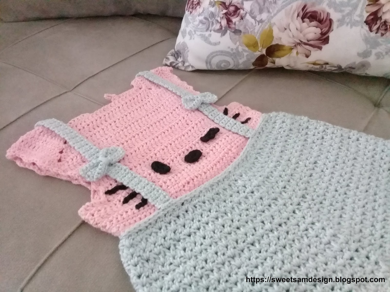 Hello Kitty Knitting Patterns Free Cute Hello Kitty Ba Dress Free Crochet Pattern