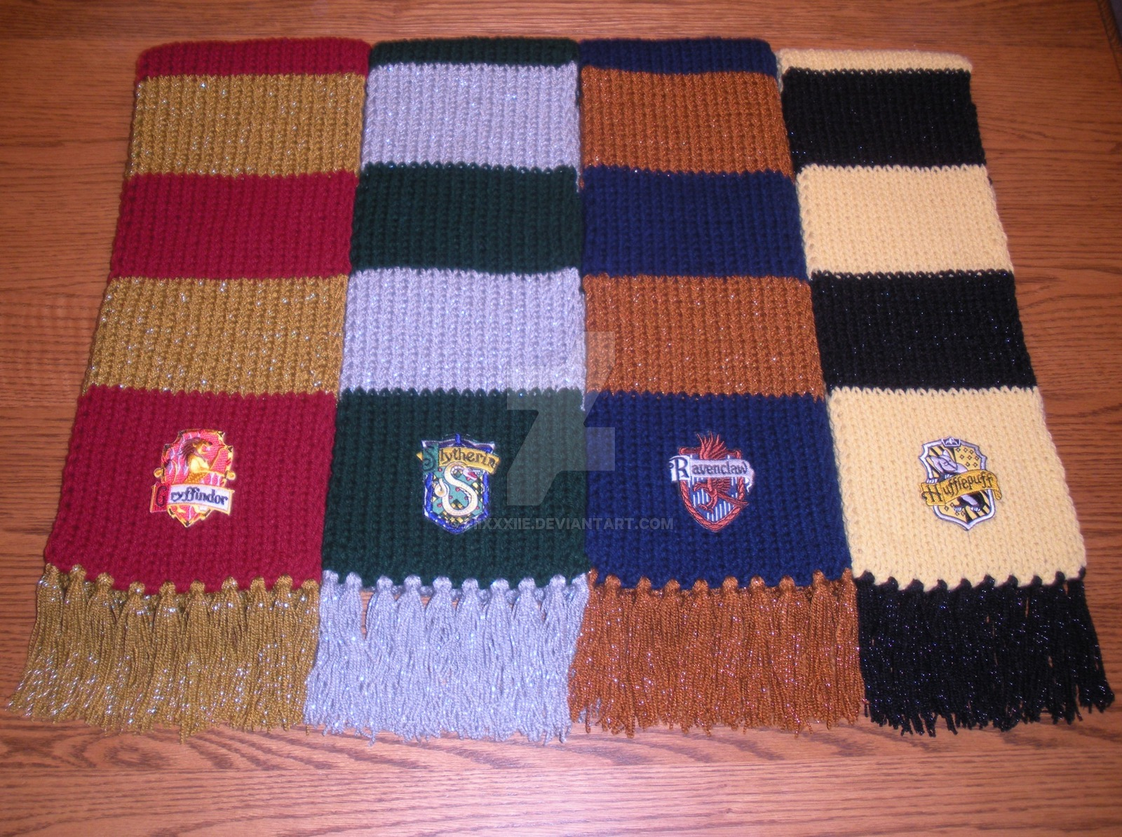 Hogwarts House Scarf Knitting Pattern Harry Potter Hogwarts House Scarves Piixxxiie On Deviantart