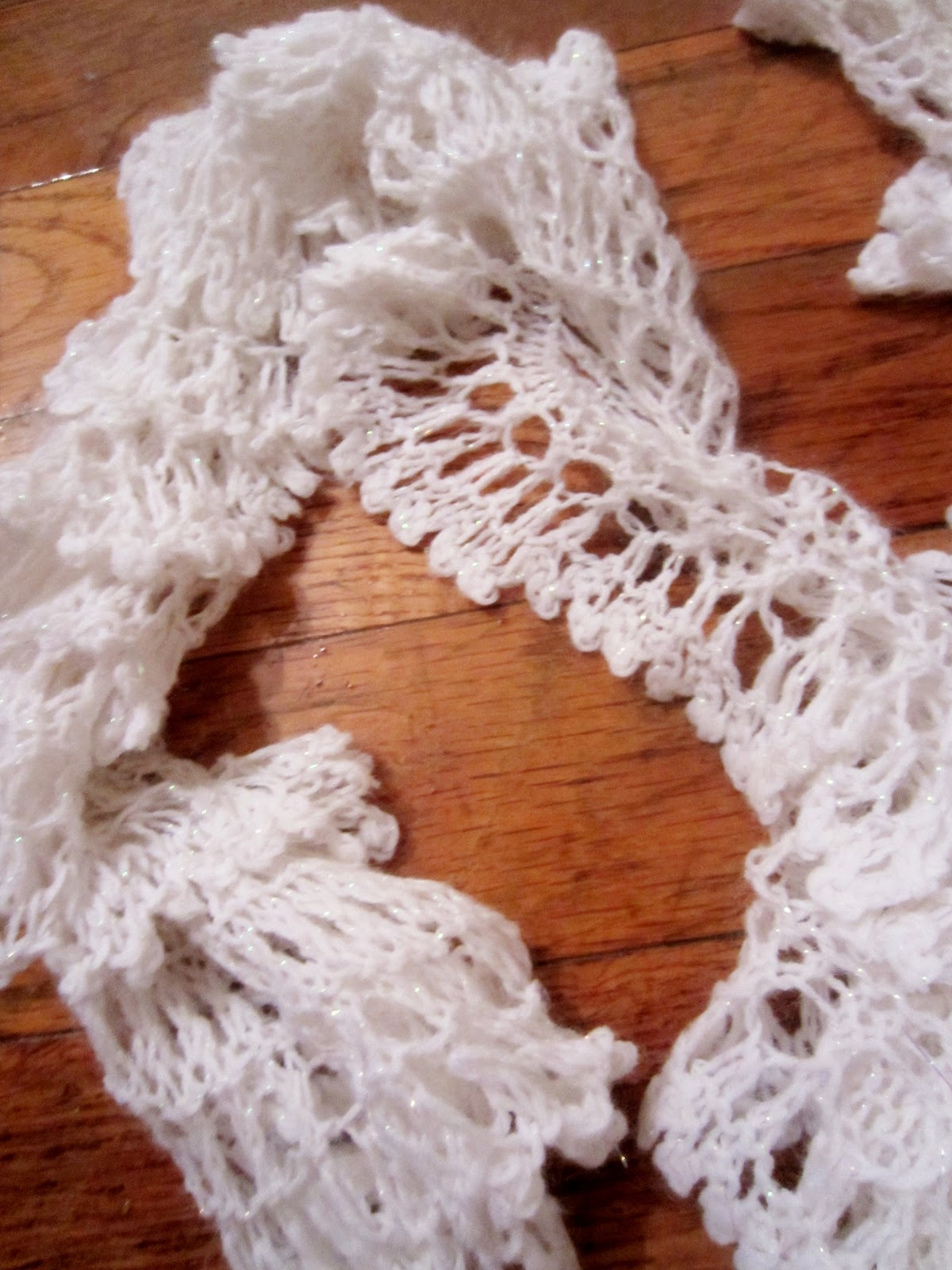 How To Knit A Ruffle Scarf Free Pattern Violets Silver Lining Free Knitting Pattern Ruffle Lace Snowflake