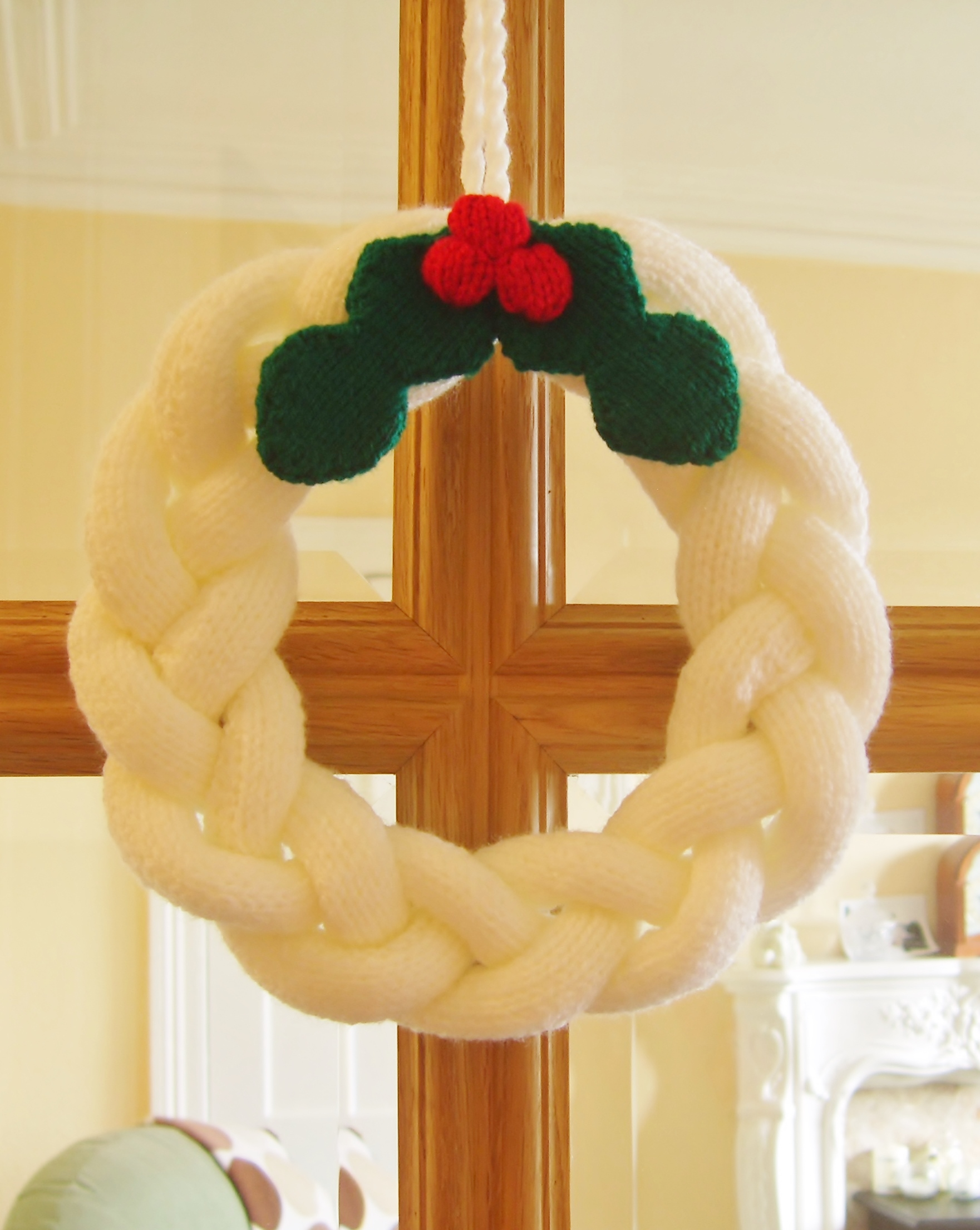 Knit Christmas Ornament Patterns Simple Knitted Christmas Wreath Knitting Pattern