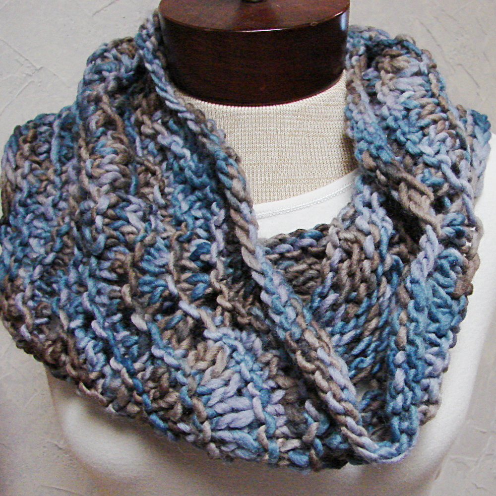 Knit Lace Cowl Pattern Pattern Super Quick Hand Knit Cowl Knit With Bulky Yarn A Quick Lace Cowl Pattern