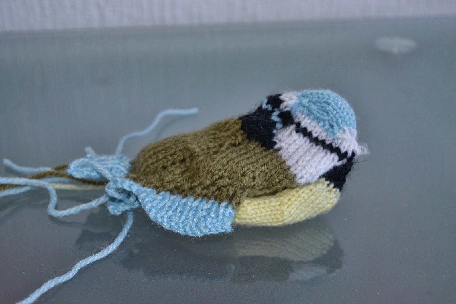 Knitted Bird Pattern Susan Hooks Embroidery And Crafts Crochet Bird Mobile Knitted