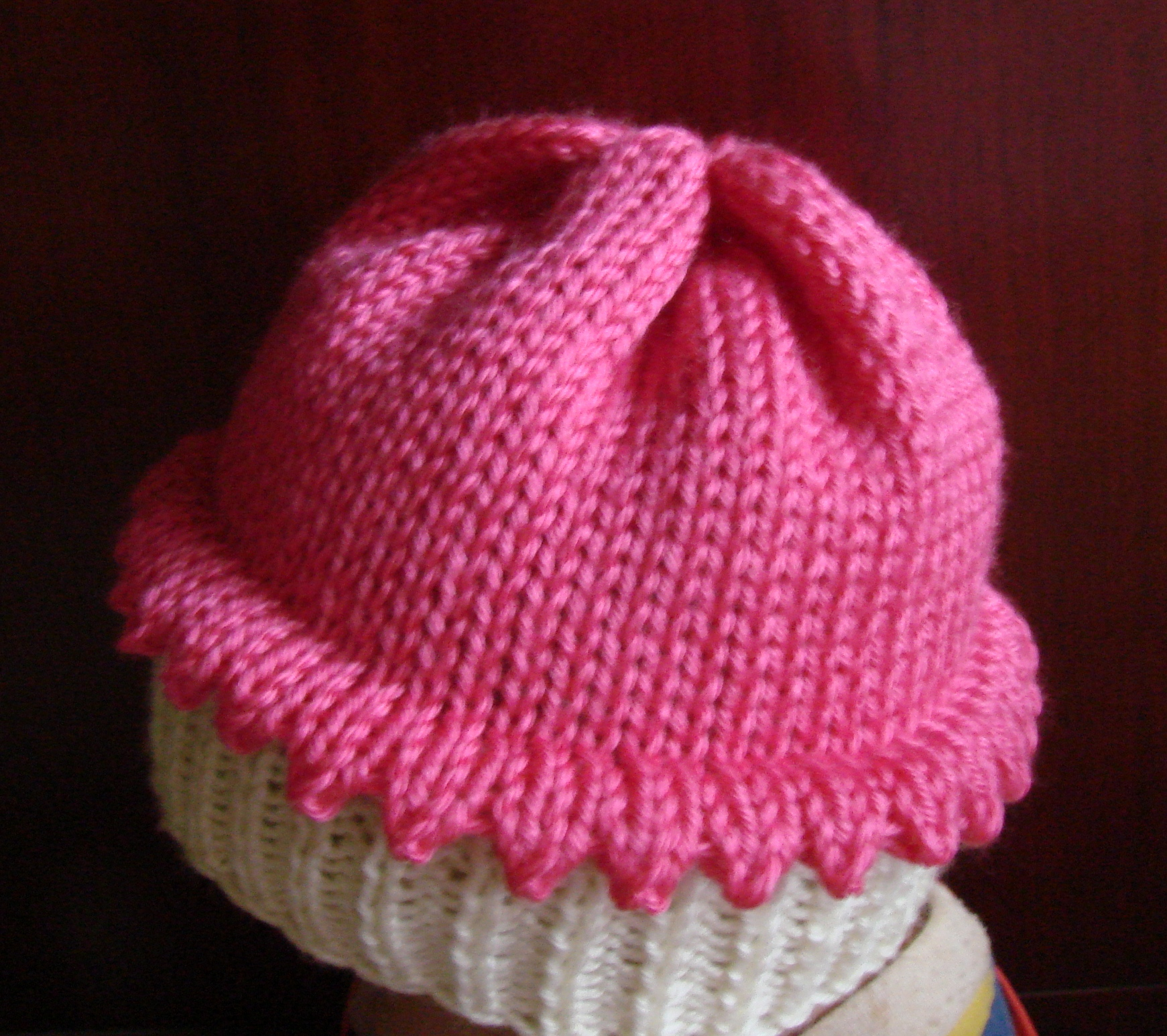 Knitted Cupcake Hat Pattern Knitted Cupcake Hat Cckittenknitss Weblog