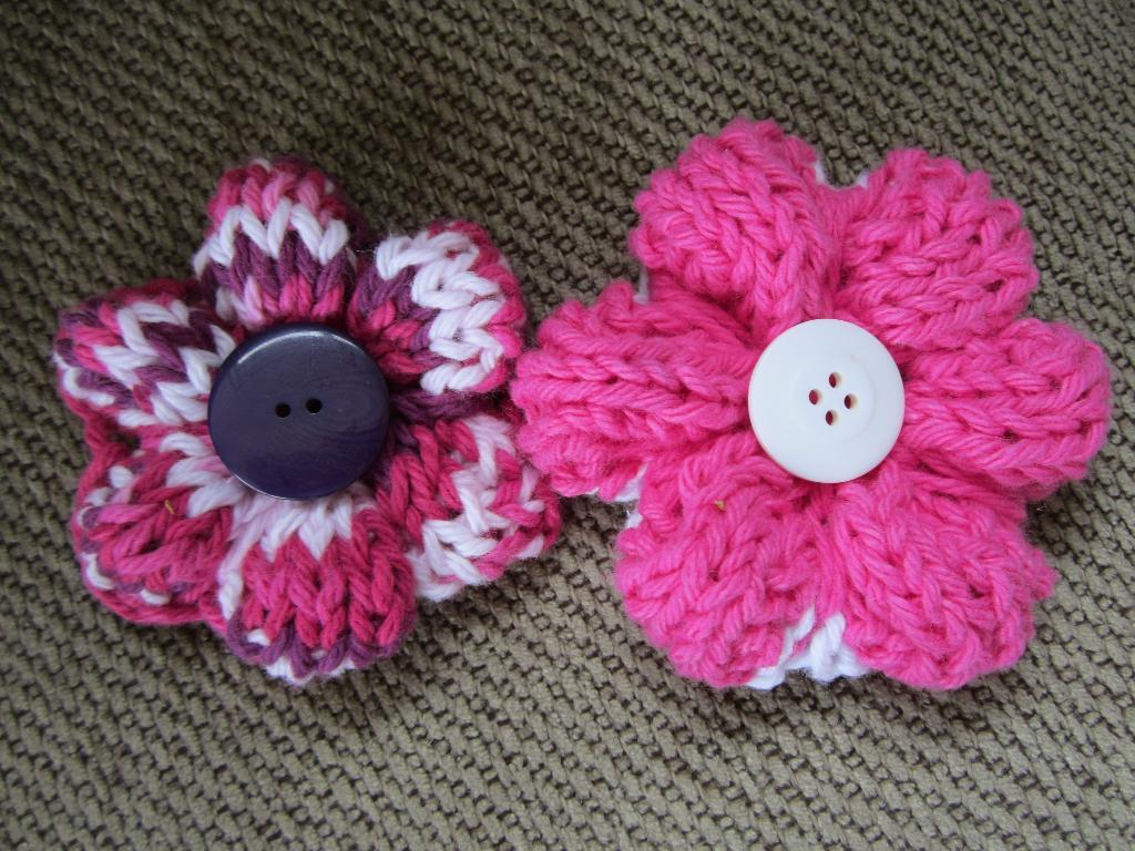 Knitted Flower Patterns Free No Watering No Wilting 7 Knit Flowers