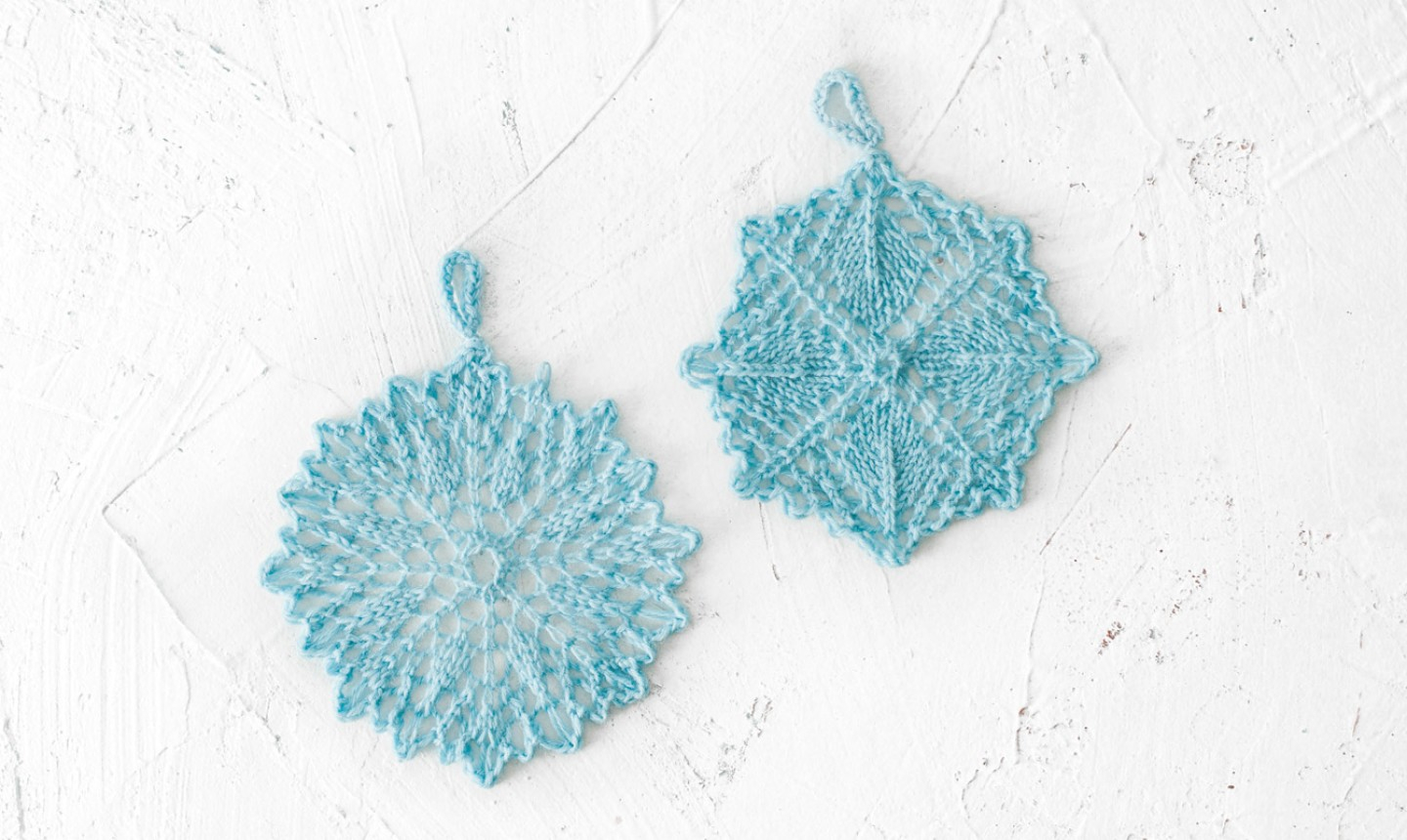 Knitted Snowflake Pattern Let It Snow With Cozy Knit Snowflakes Free Pattern Alert