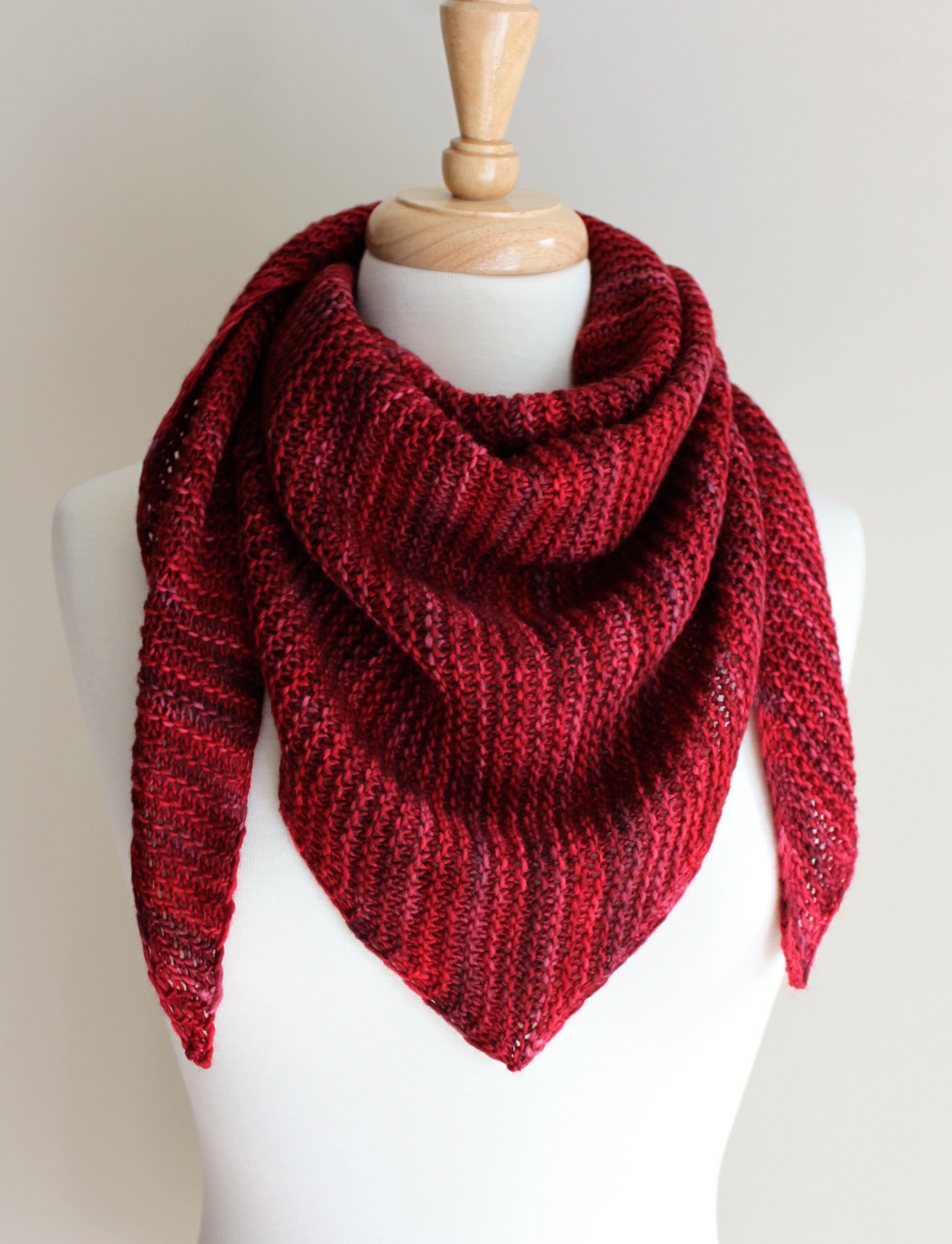 Knitting Pattern For Scarfs Free Knitting Patterns Truly Triangular Scarf Leah Michelle Designs