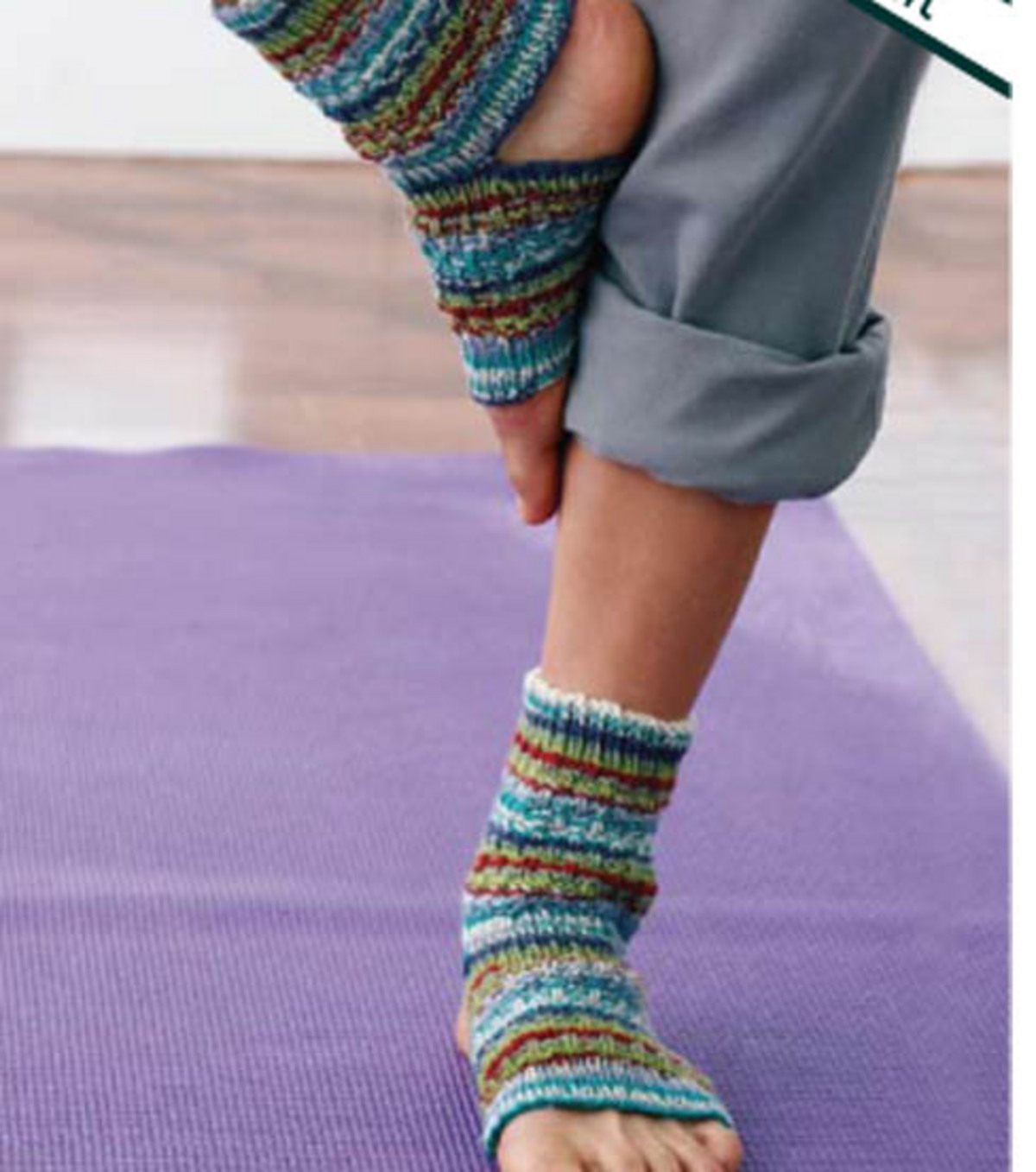 Knitting Pattern For Yoga Socks Knit A Pair Of Yoga Socks Free Knitting Pattern