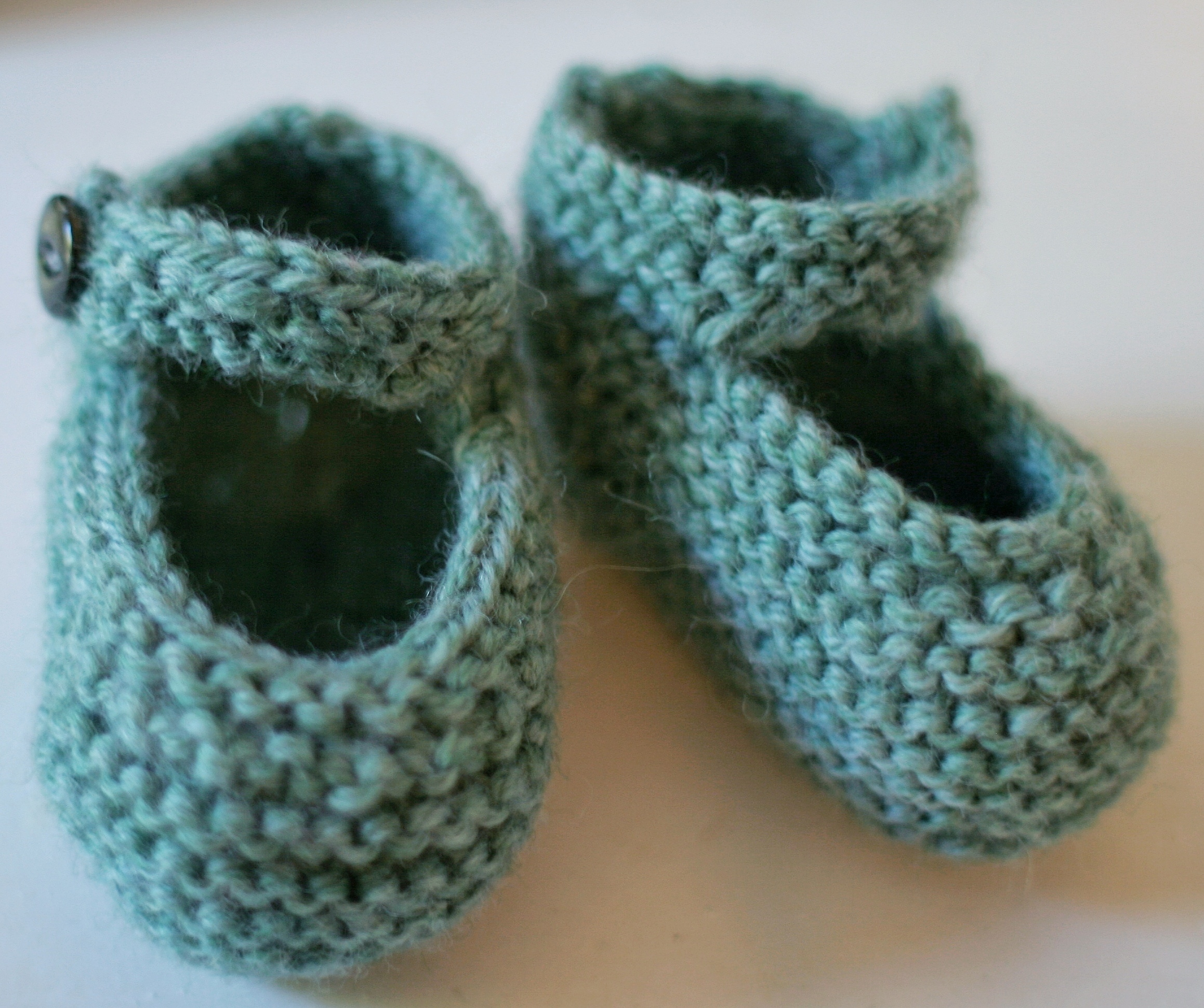 Knitting Patterns For Baby Booties Diy Knit Ba Bootie Gift Domesticspace