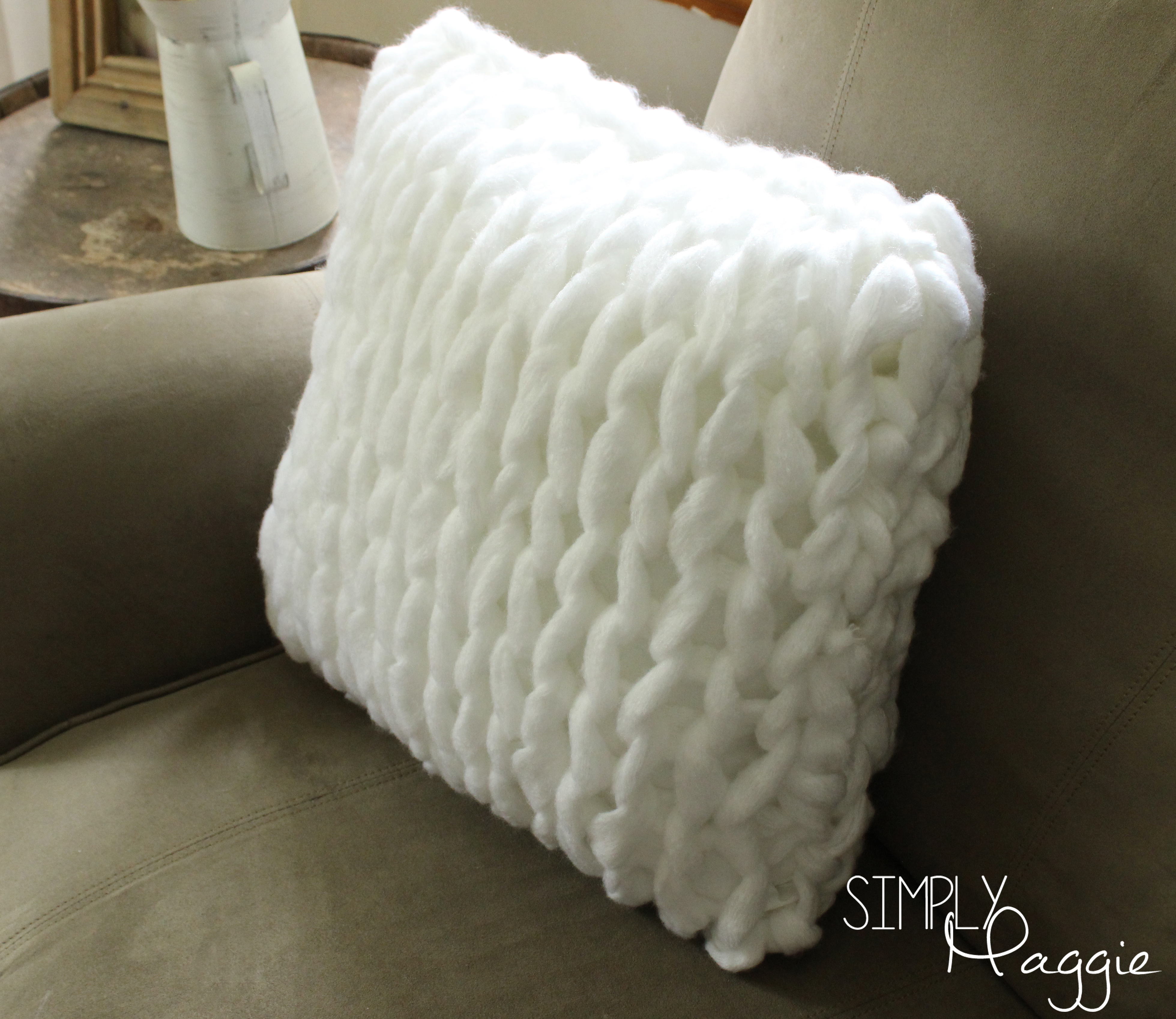Knitting Patterns For Cushions One Hour Arm Knit Pillow Pattern Simply Maggie Simplymaggie