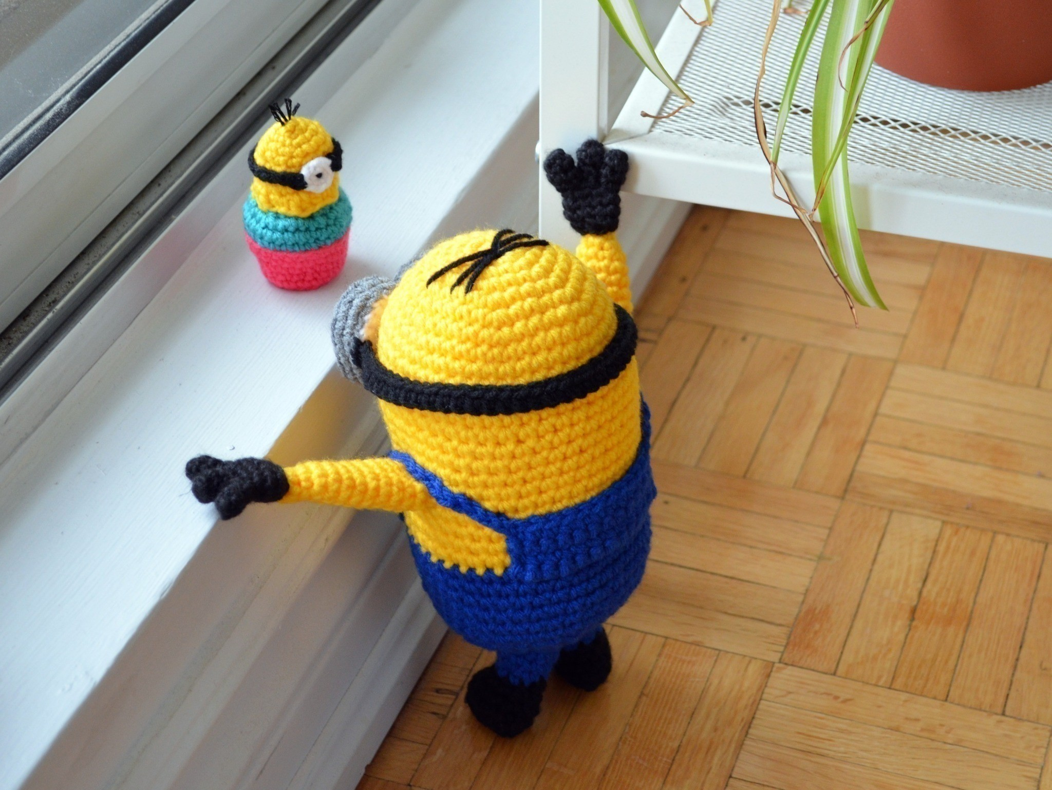 Knitting Patterns For Minions Minion And Cupcake How To Make A Food Plushie Yarncraft On Cut