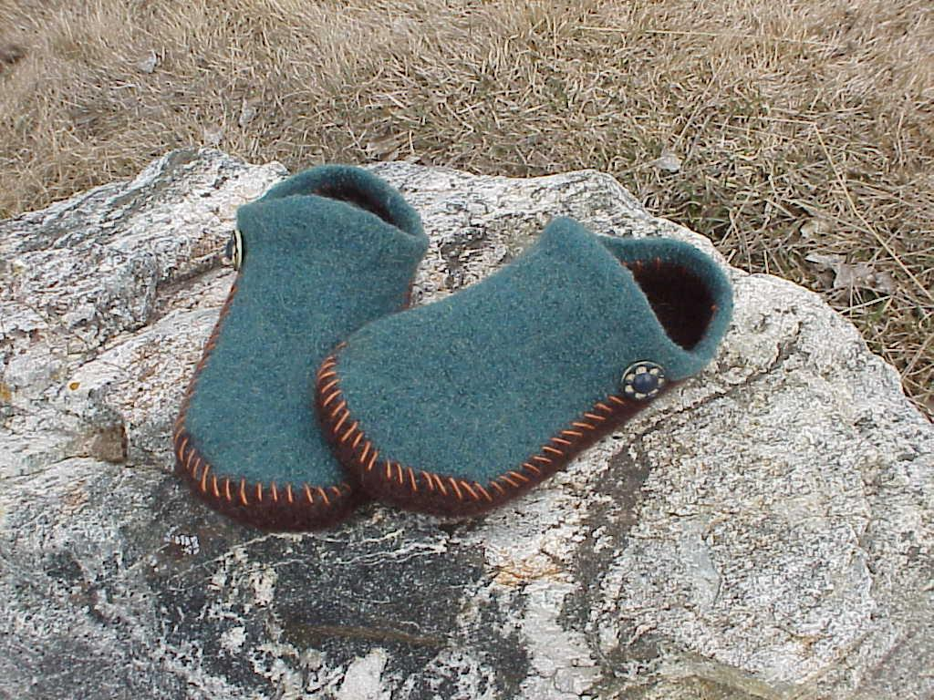 Knitting Patterns For Slipper Boots Warm Your Toes With 6 Knitted Wooly Slipper Patterns