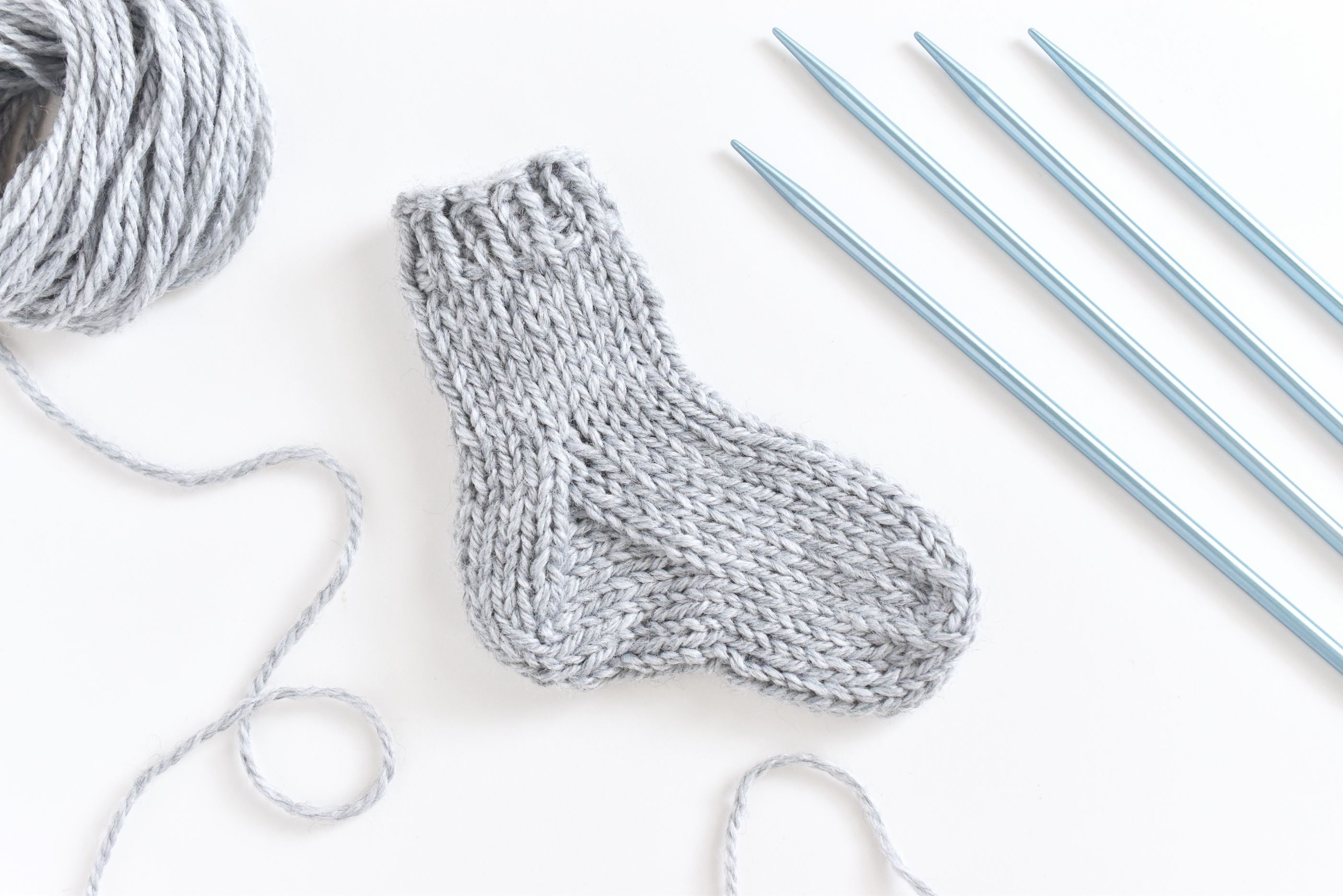 Knitting Patterns For Socks Knit A Small Sock With A Step Step Practice Pattern