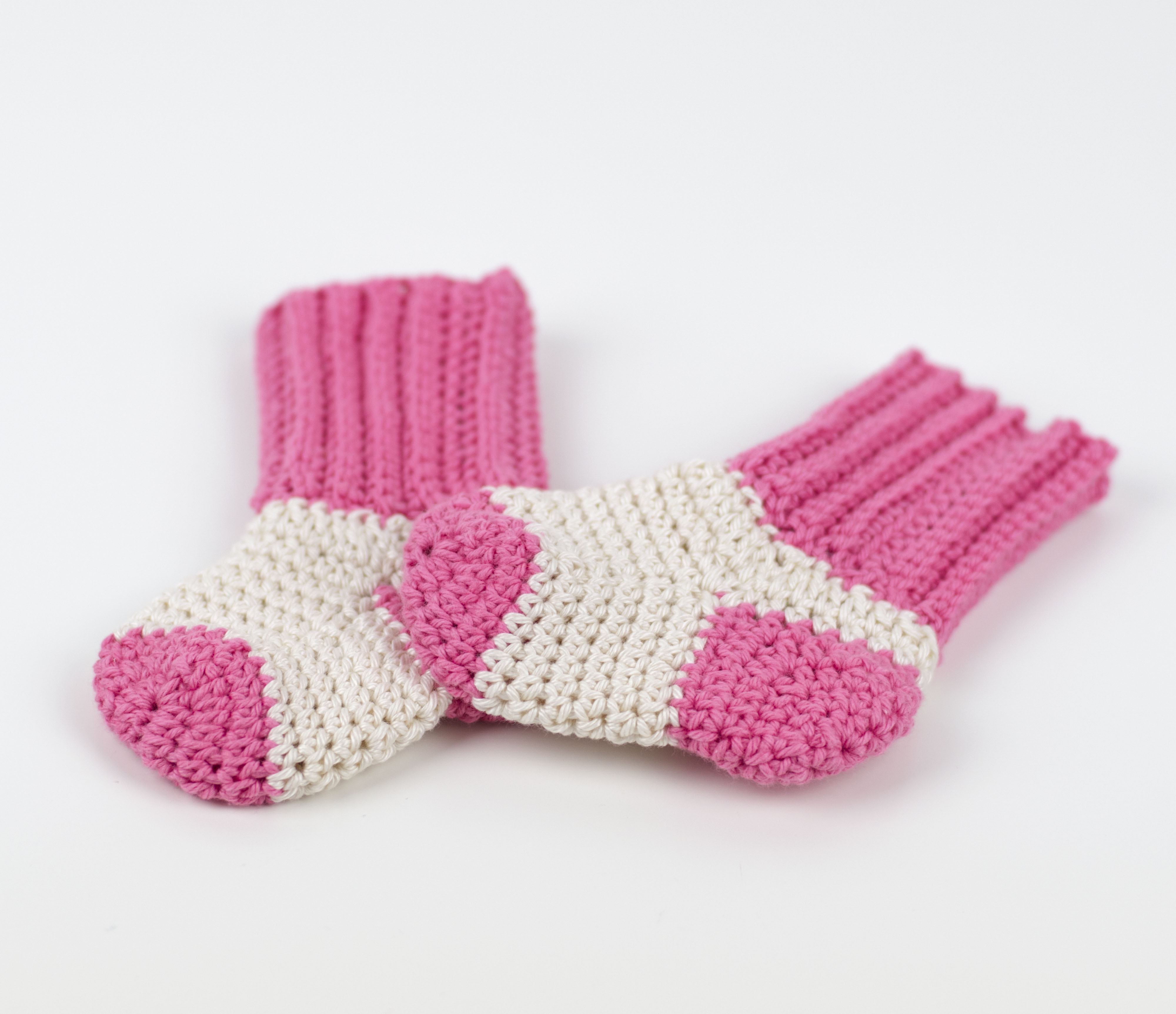 Knitting Sock Patterns For Beginners Free Pattern Tiny Socks For Tiny Feet Cro Patterns