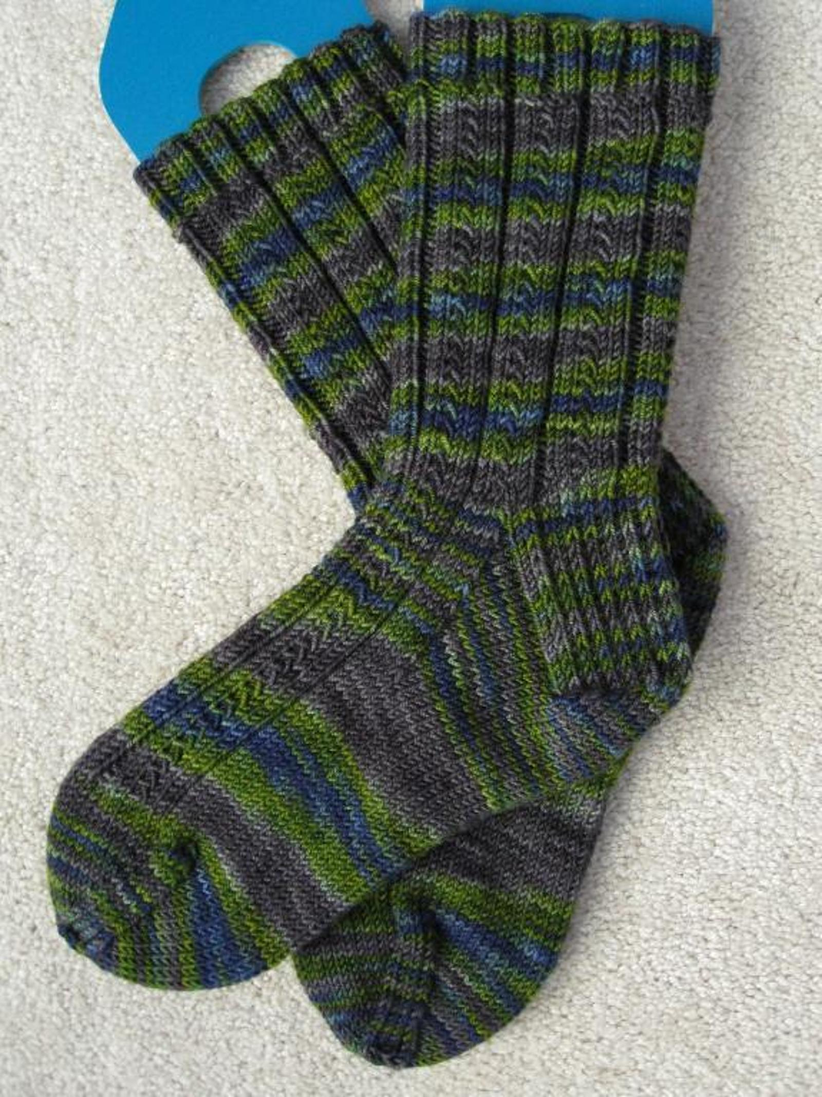Knitting Sock Patterns Free Cuff Down Sock Knitting Patterns Using The Magic Loop