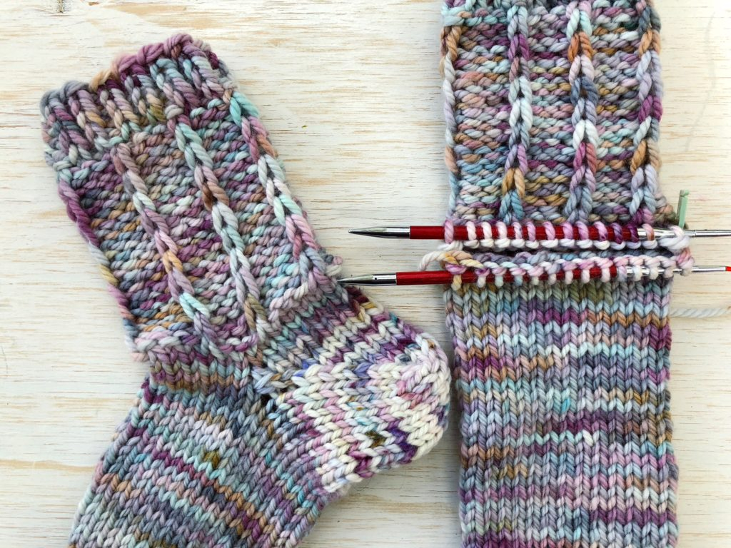 Knitting Socks On Circular Needles Pattern Afterthought Heel Knitting Socks Two At A Time Vickie Howell