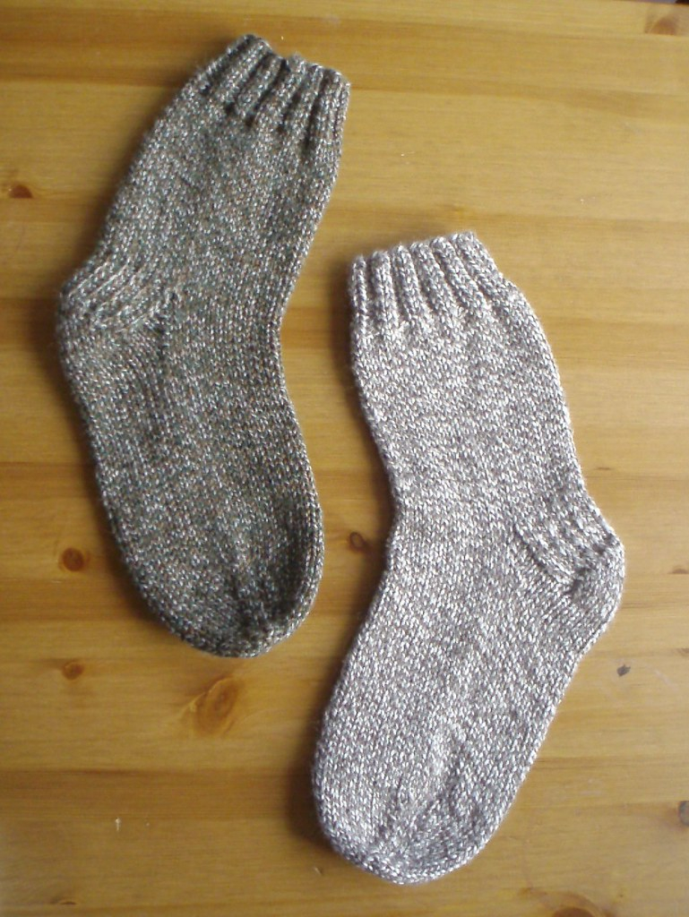Knitting Socks On Circular Needles Pattern Knitting Socks On A Circular Needle Pattern And Tutorial Flickr