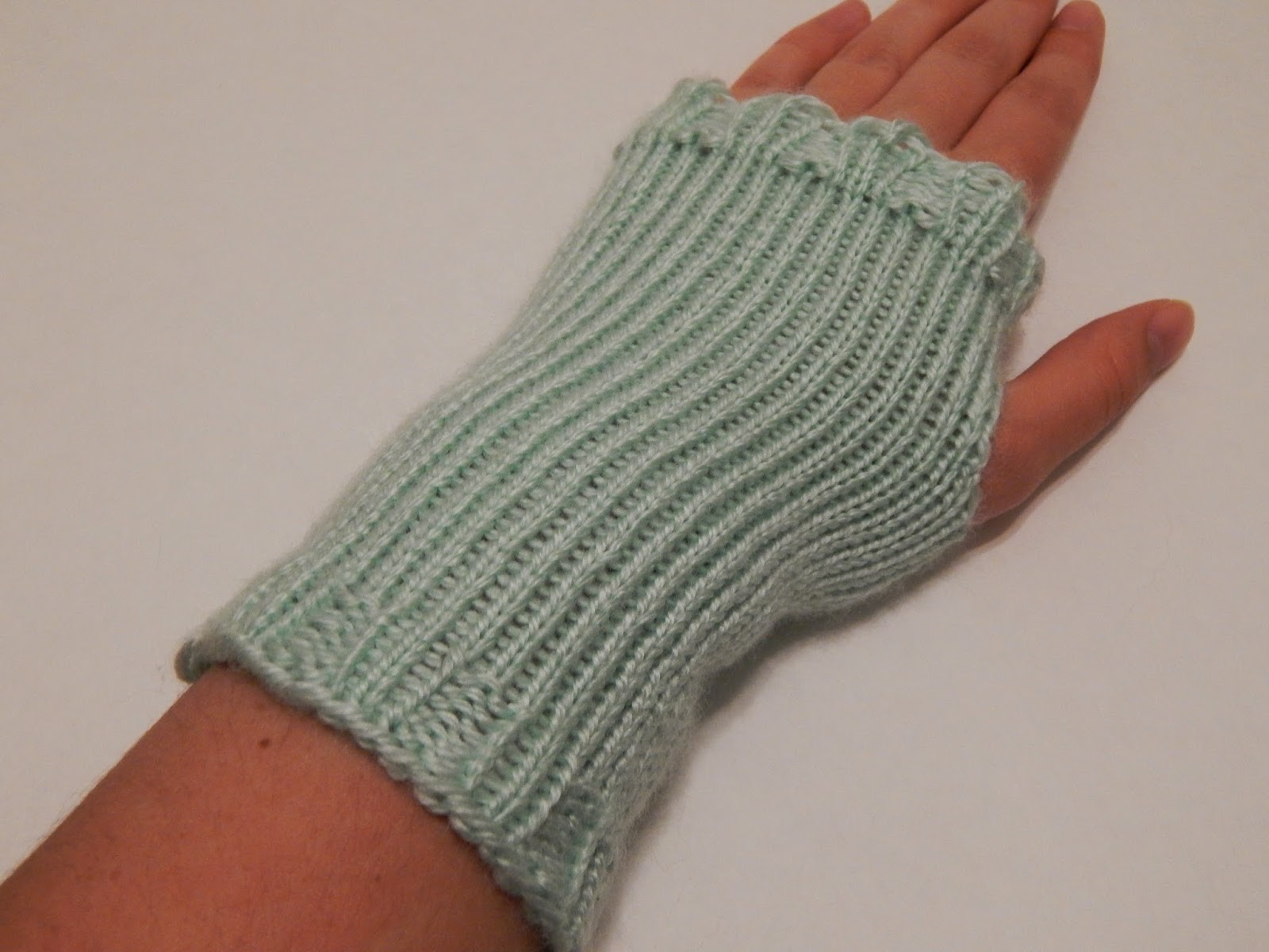 Mens Fingerless Gloves Knitting Pattern 48 Knitting Patterns For Fingerless Gloves Guide Patterns