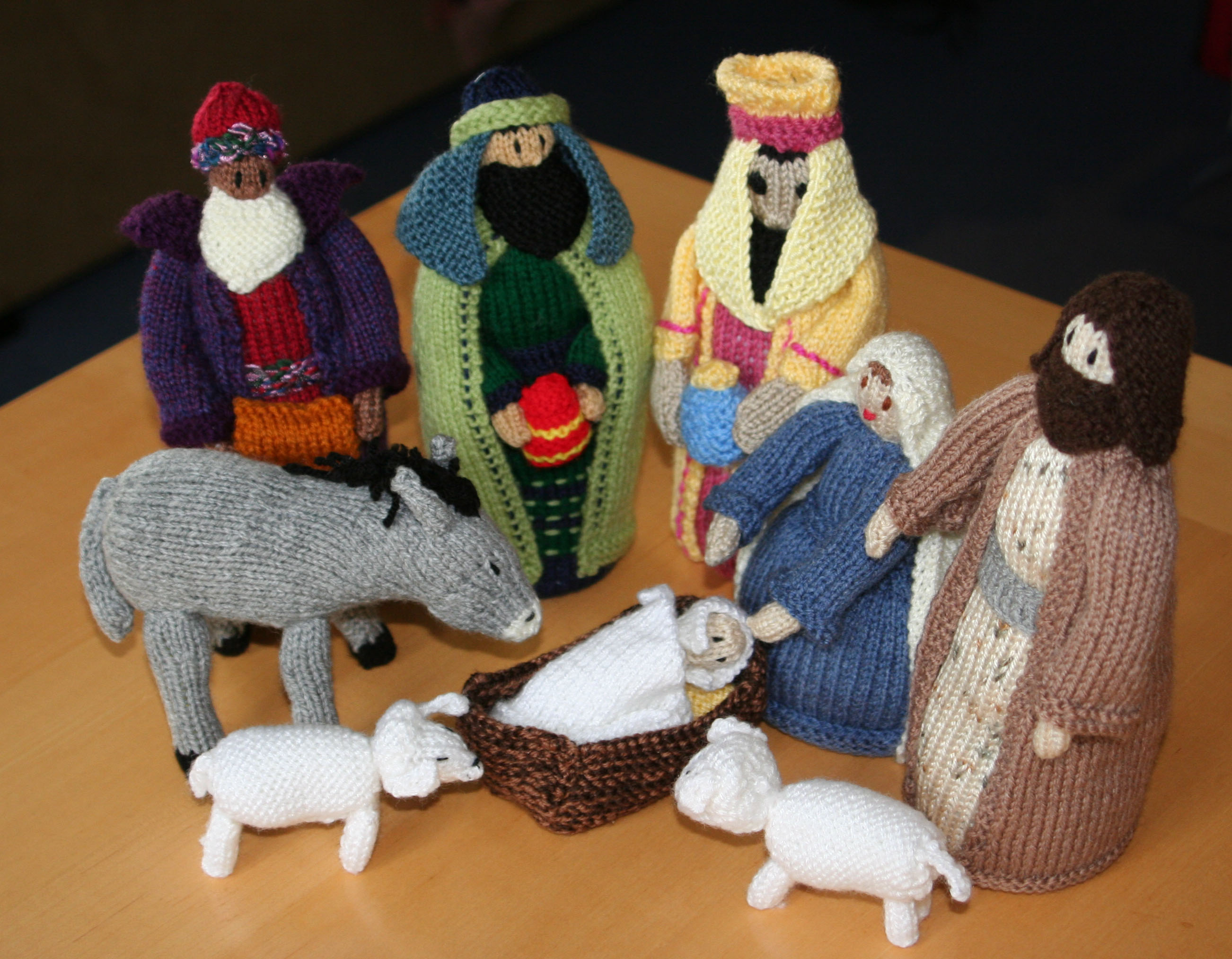 Nativity Knitting Pattern Free Knitted Toys Paulineknits